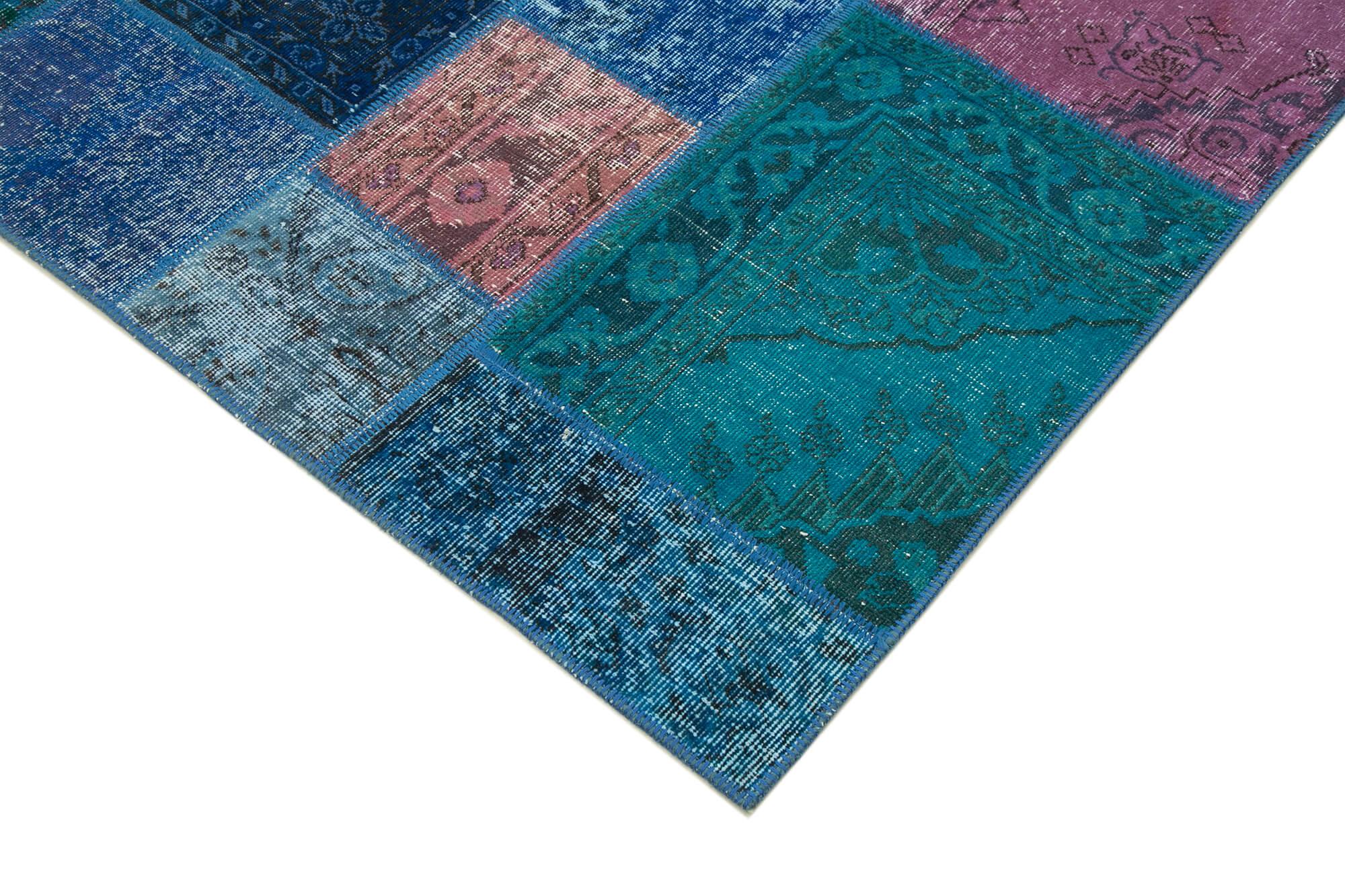 7 x 10 Blue Patchwork Rug - 725