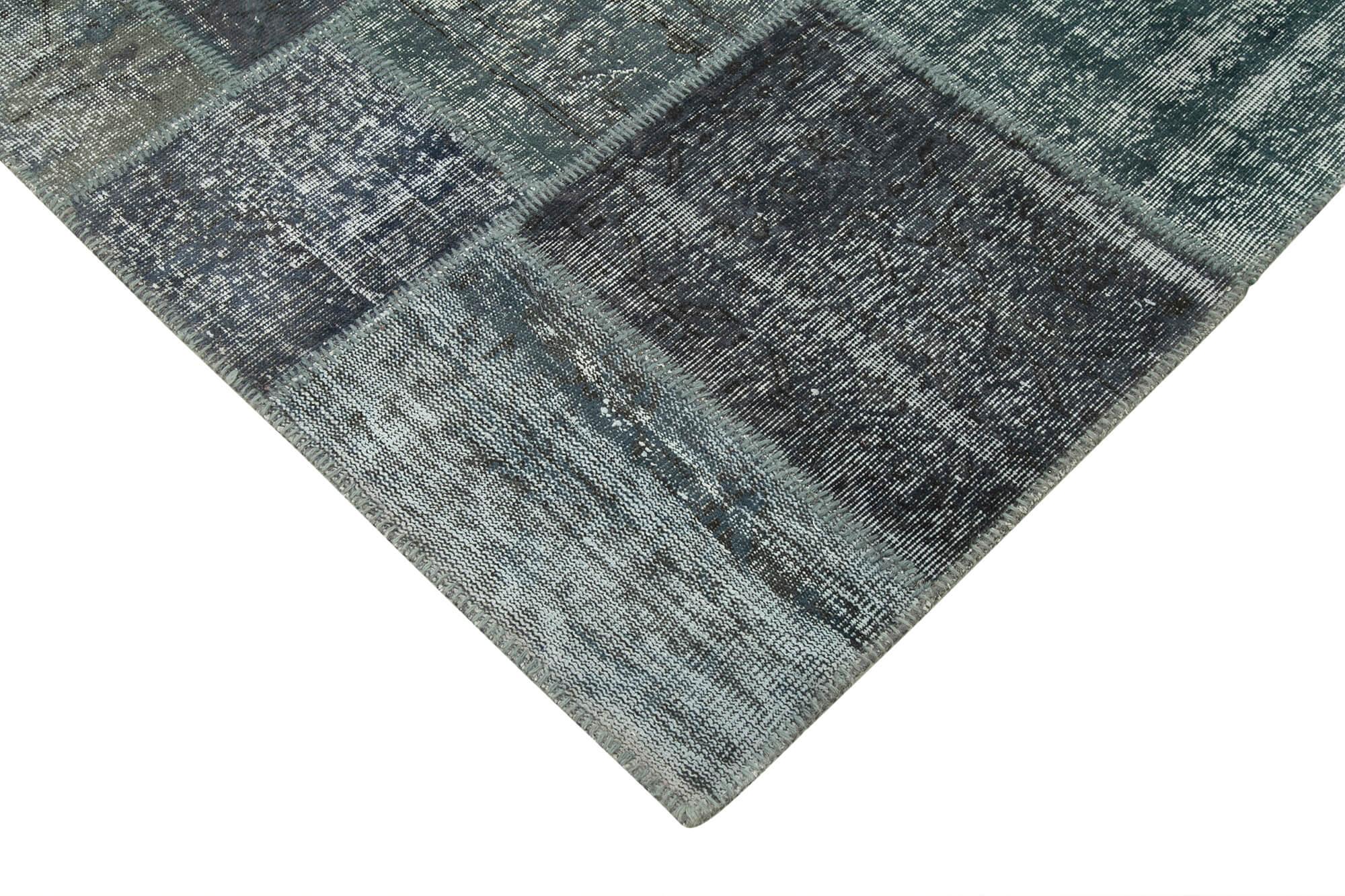 7 x 10 Grey Patchwork Rug - 728