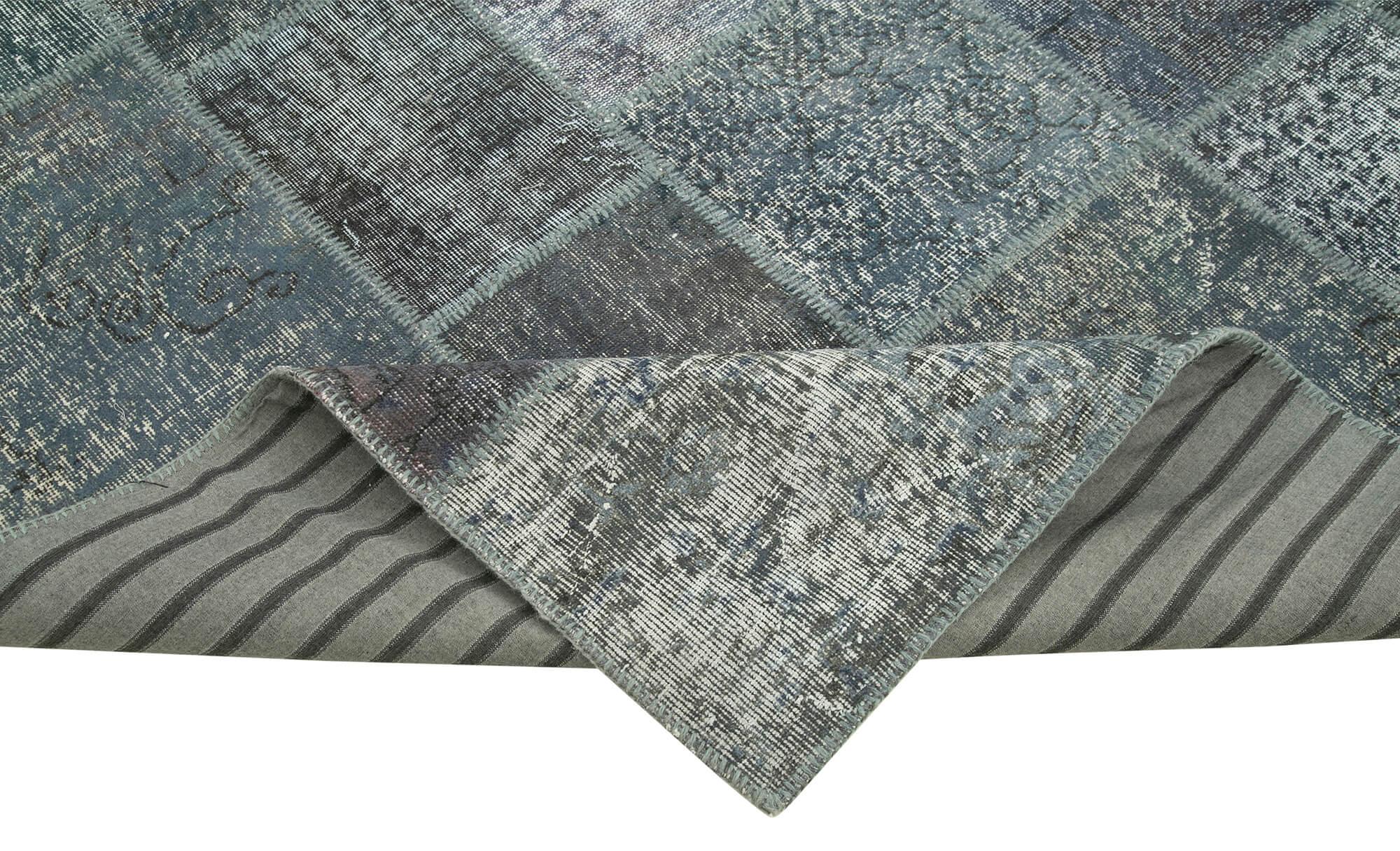 7 x 10 Grey Patchwork Rug - 728