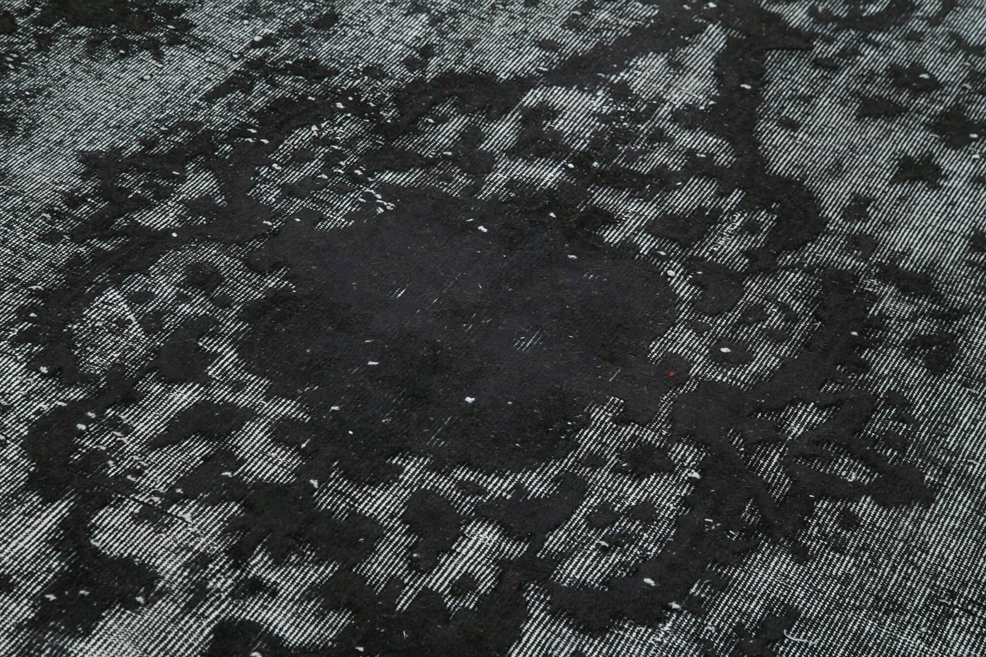 6 x 9 Black Over Dyed Rug - 1099