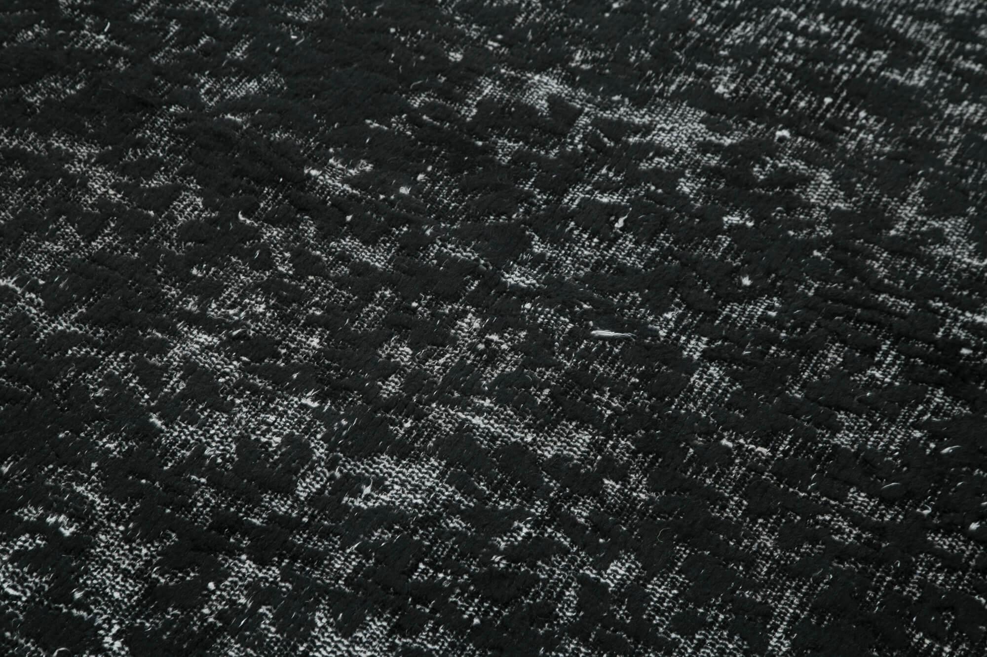 (5 x 8) Black Over Dyed Rug - 1114