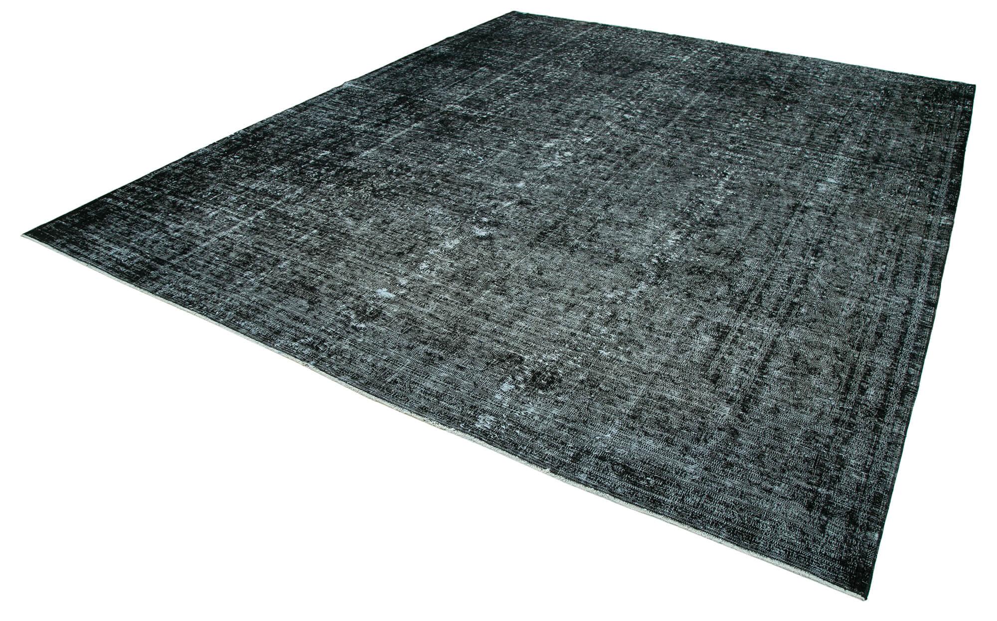 10 x 12 Black Overdyed Large Area Rug - 1147