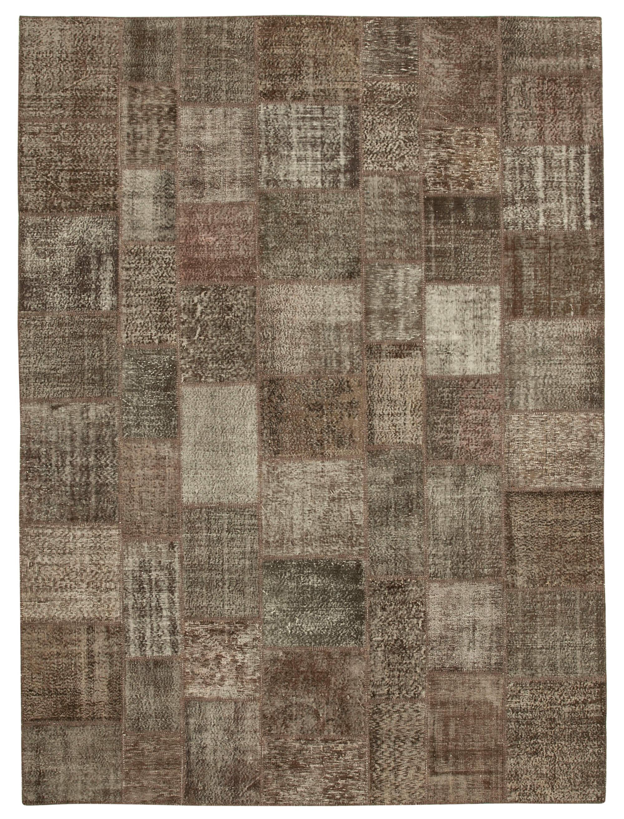 10 x 13 Brown Patchwork Rug - 1361