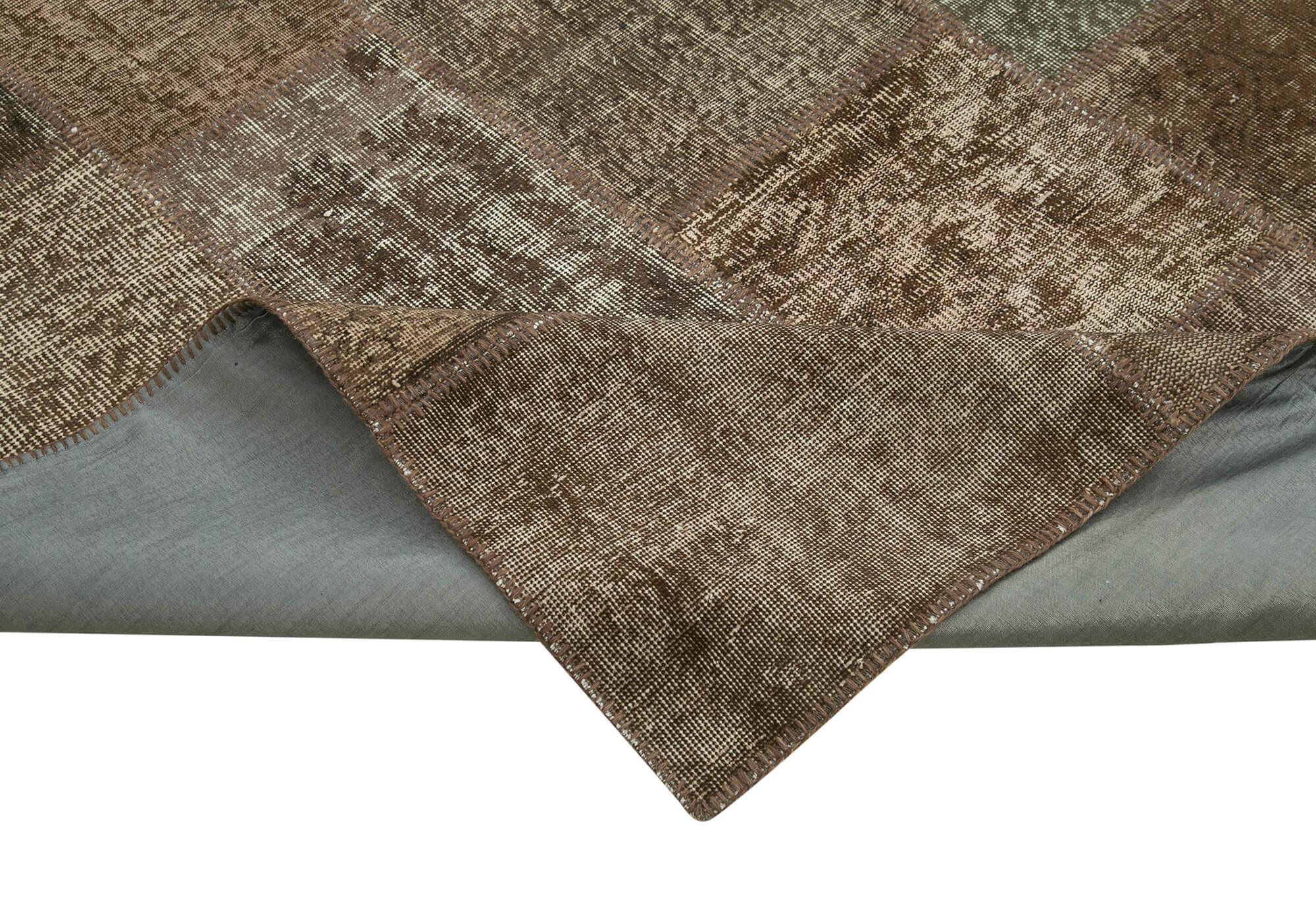 10 x 13 Brown Patchwork Rug - 1361