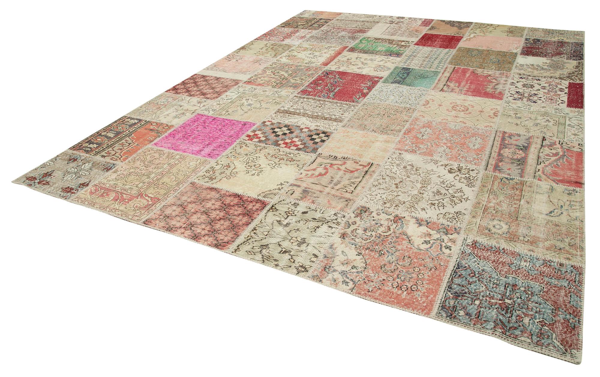 10 x 13 Beige Patchwork Rug - 1363