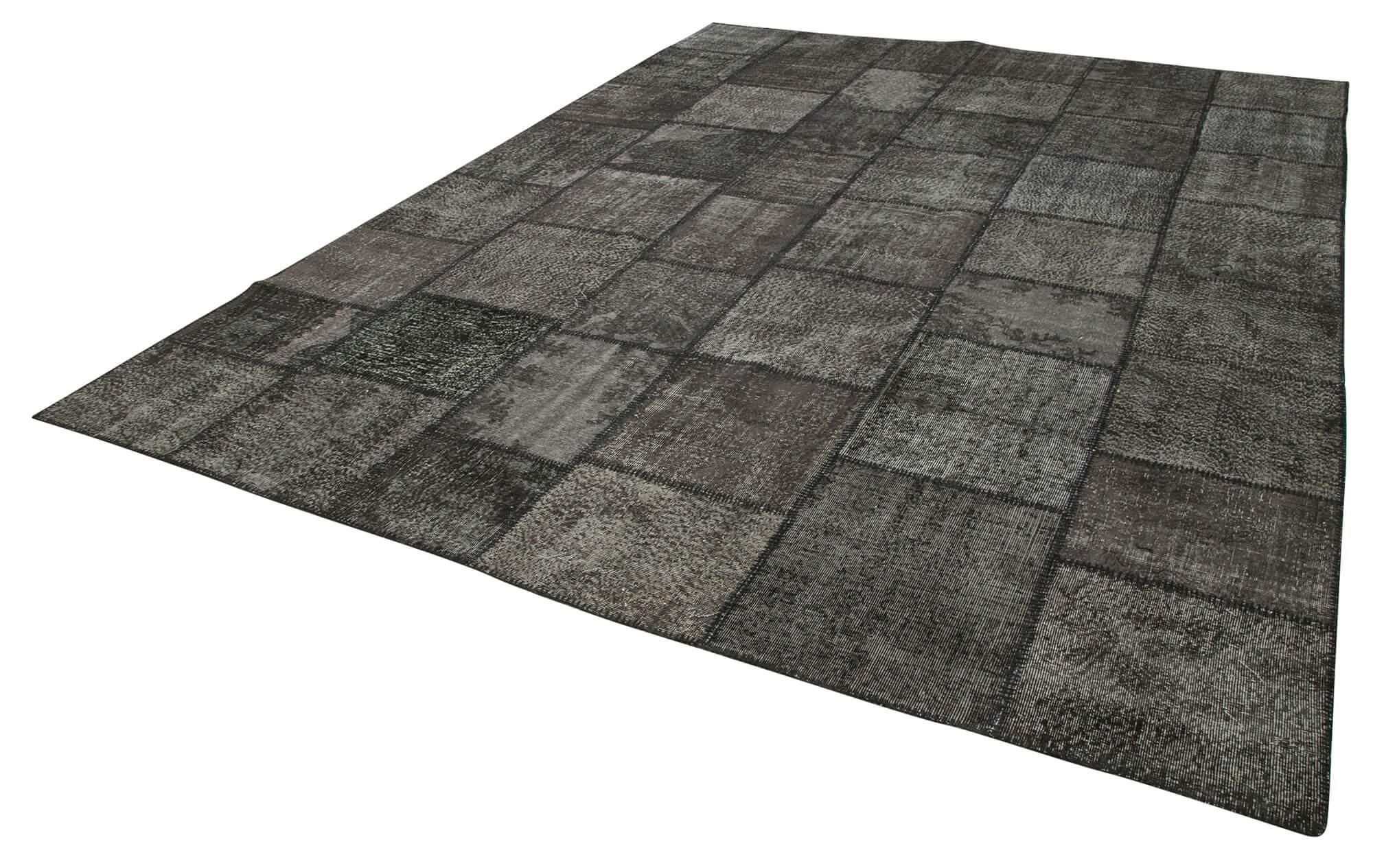 10 x 13 Black Patchwork Rug - 1364