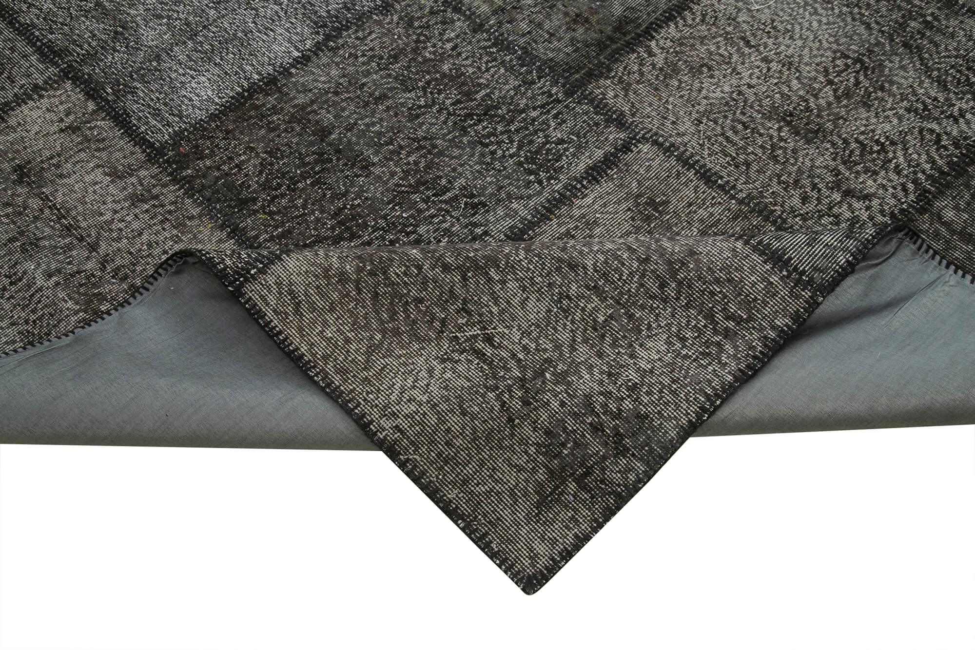 10 x 13 Black Patchwork Rug - 1364