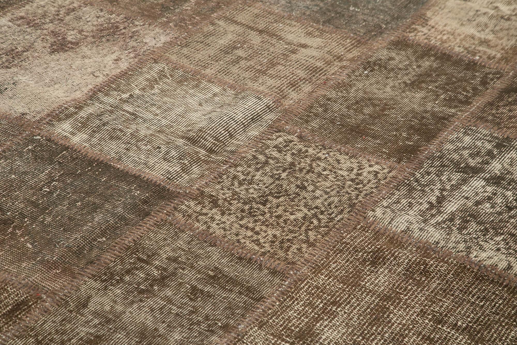 8 x 11 Brown Patchwork Rug- 1373