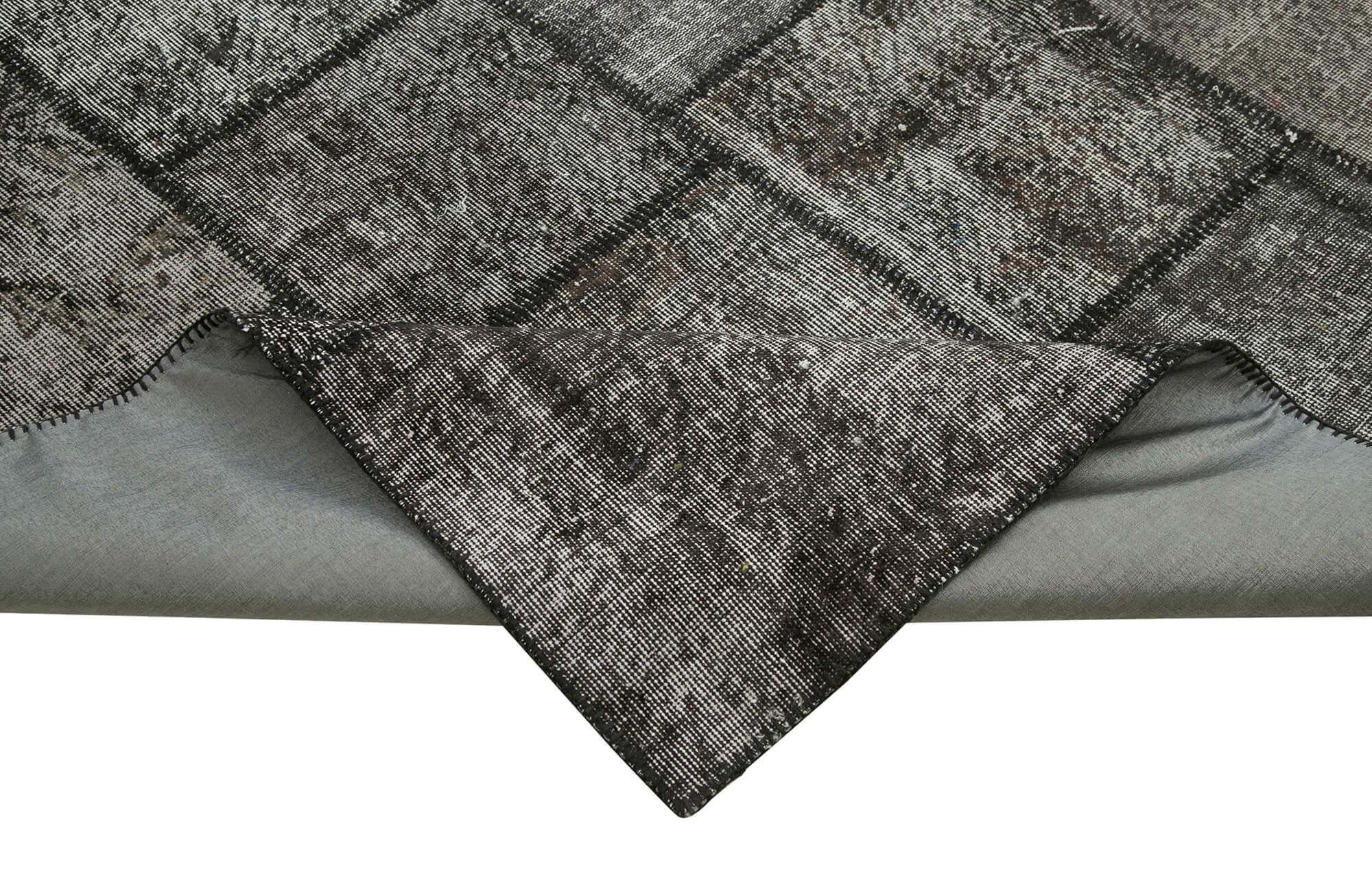 8 x 12 Black Patchwork Rug- 1382