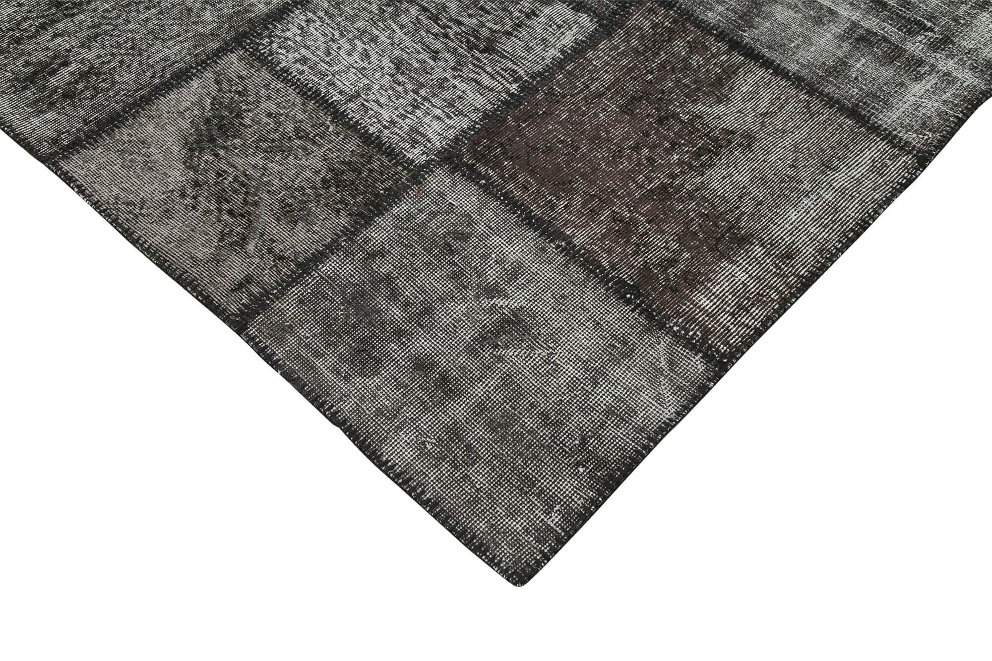 8 x 12 Black Patchwork Rug- 1387