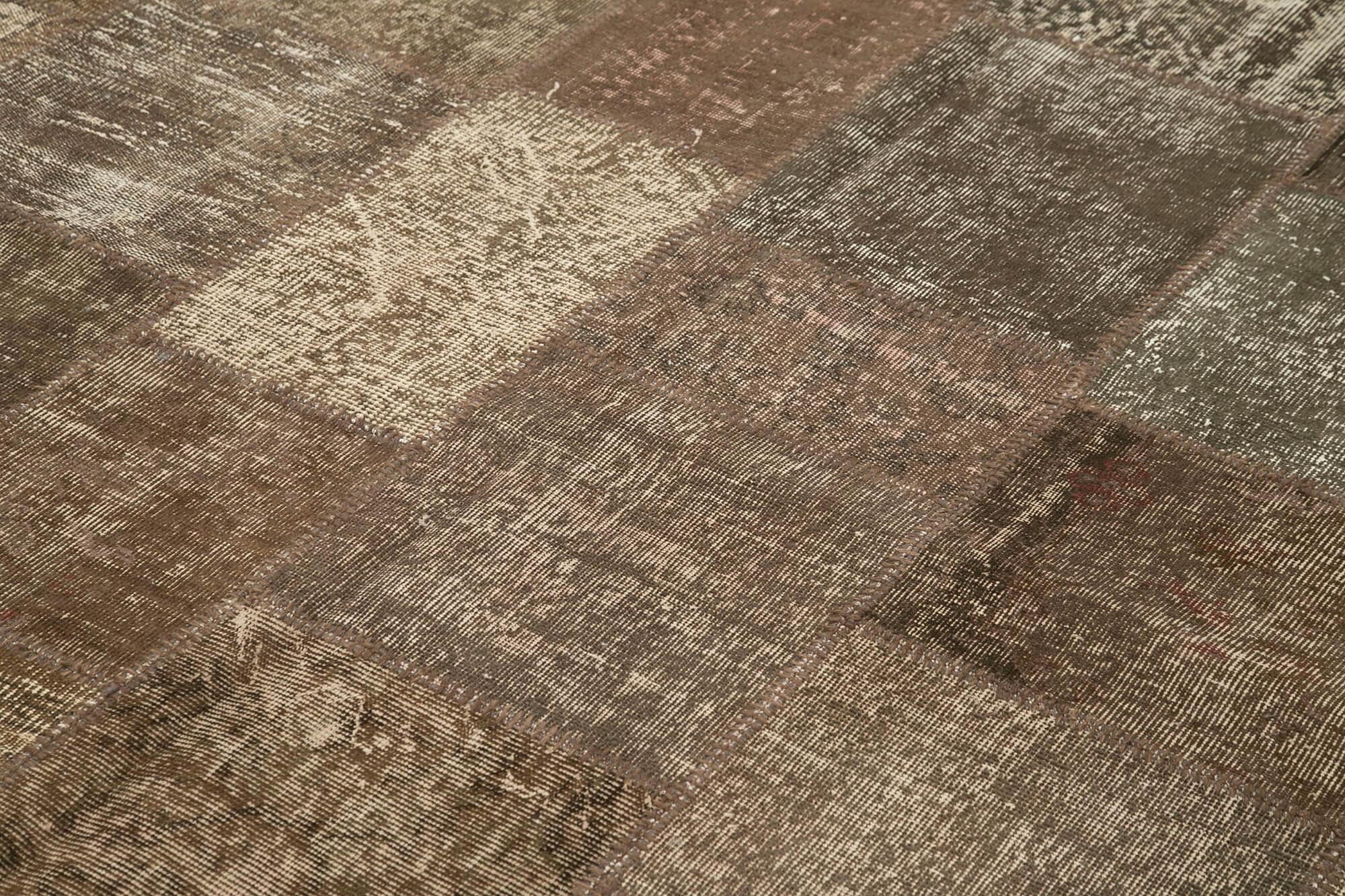 8 x 12 Brown Patchwork Rug- 1388