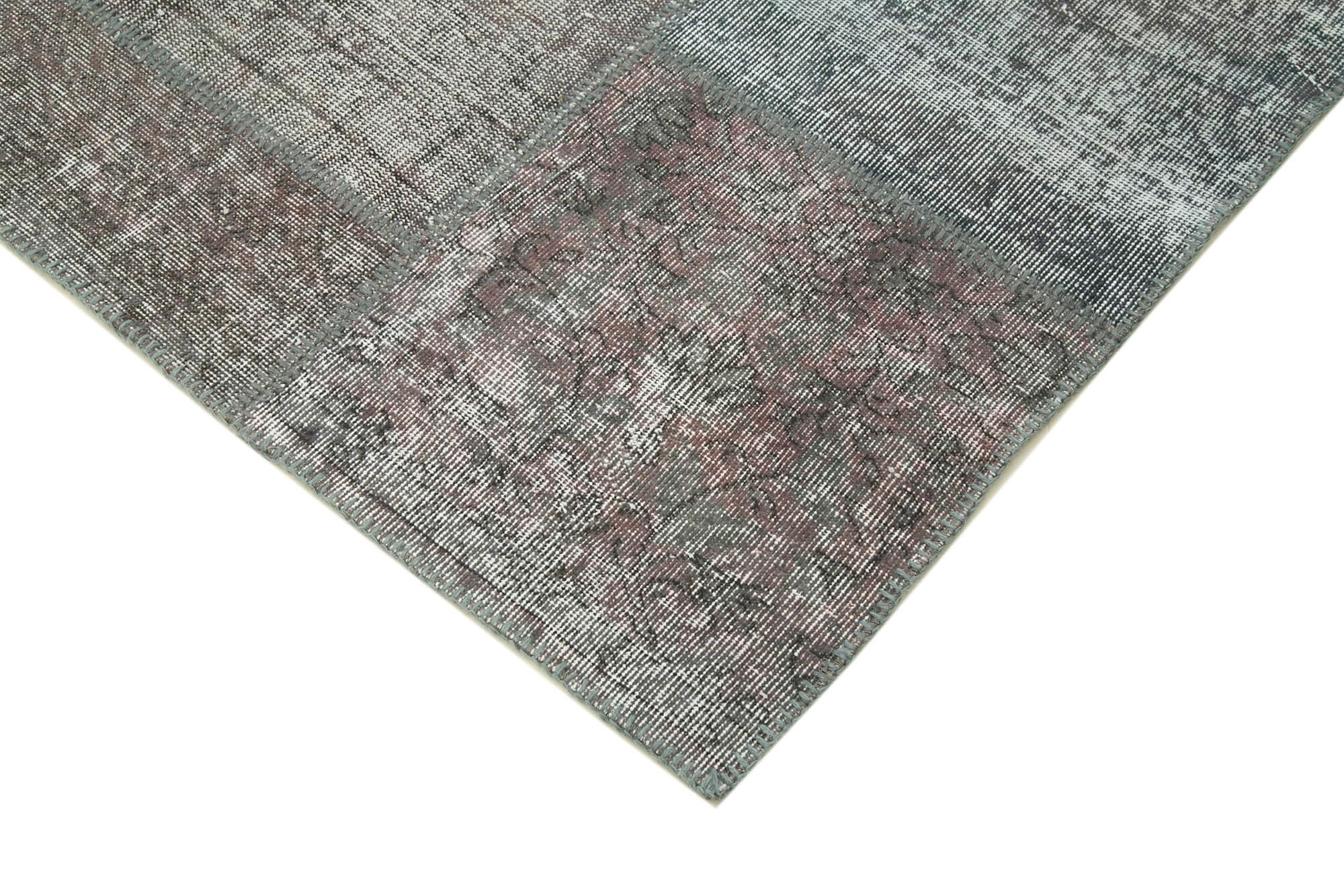 8 x 11 Grey Patchwork Rug- 1639