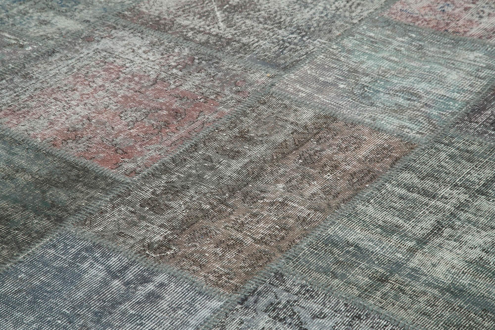 8 x 11 Grey Patchwork Rug- 1639