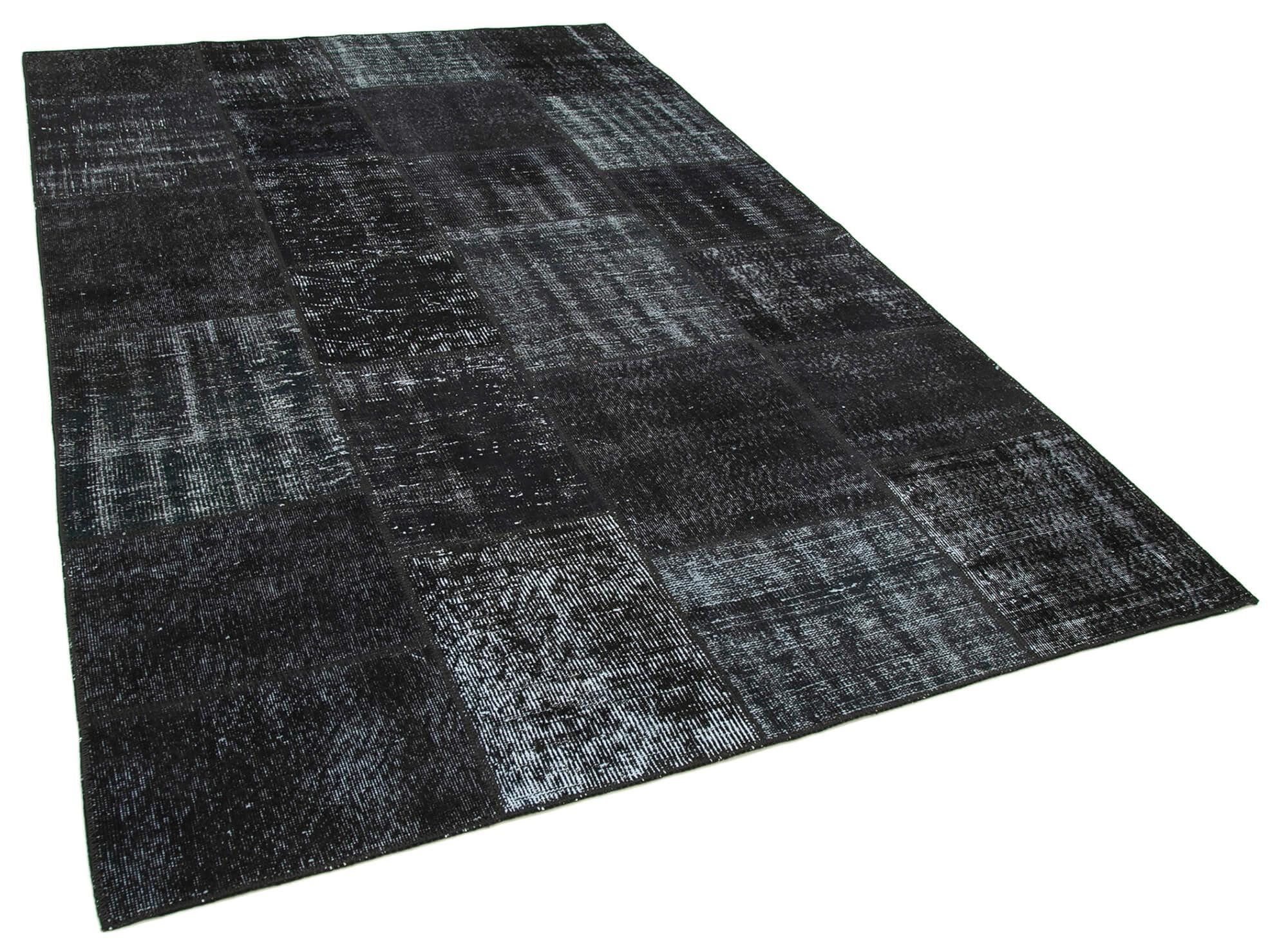 6 x 10 Black Patchwork Rug - 2357