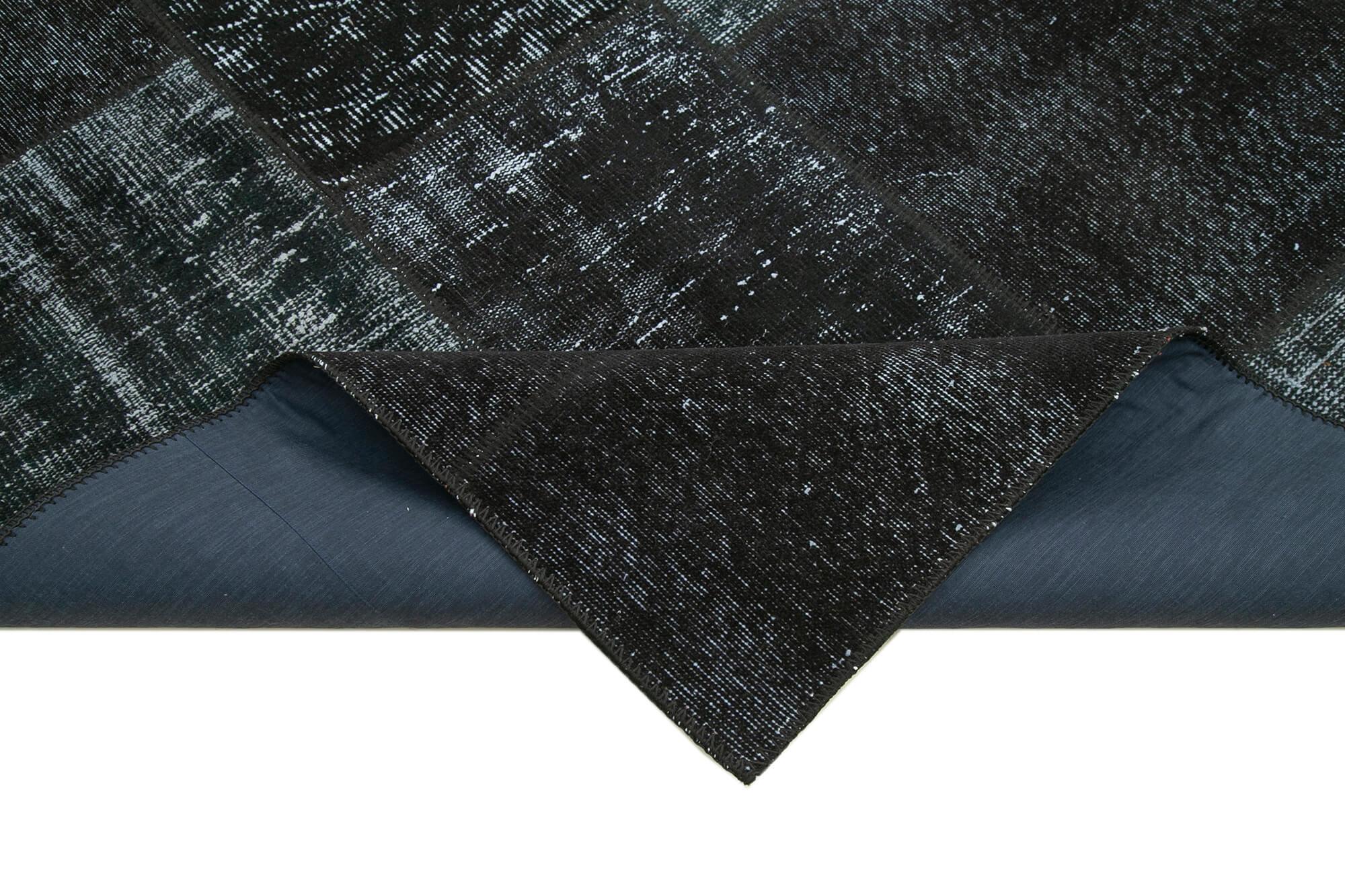 6 x 10 Black Patchwork Rug - 2357