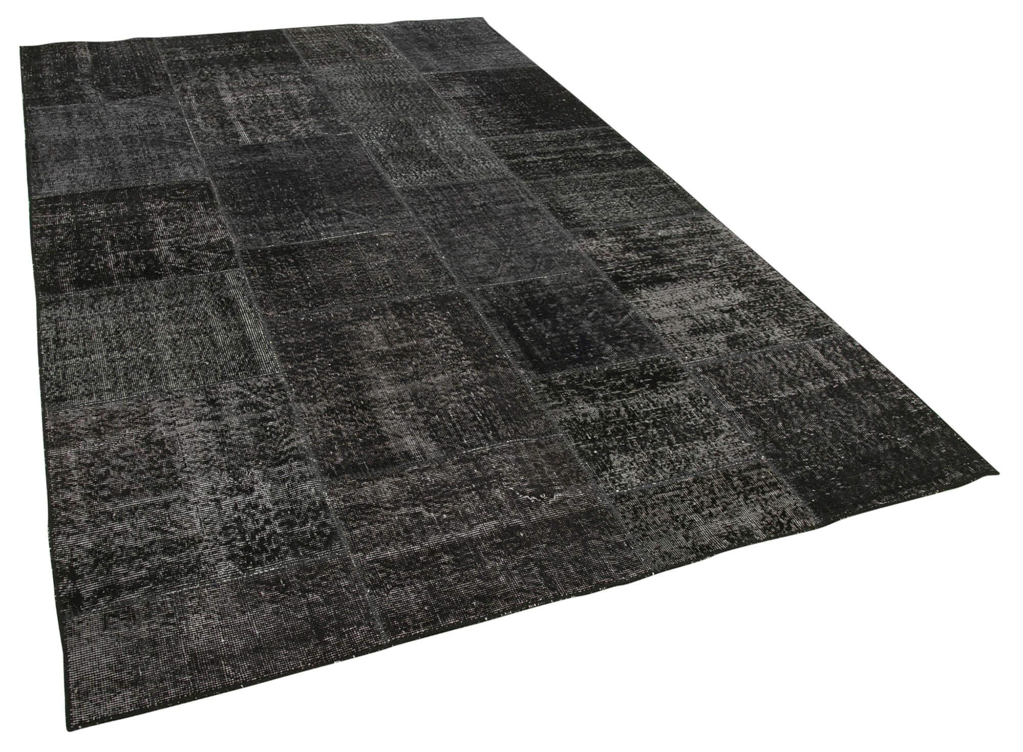 6 x 10 Black Patchwork Rug - 2369