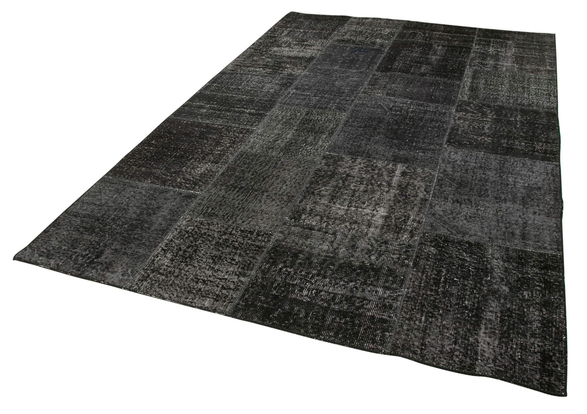 6 x 10 Black Patchwork Rug - 2369