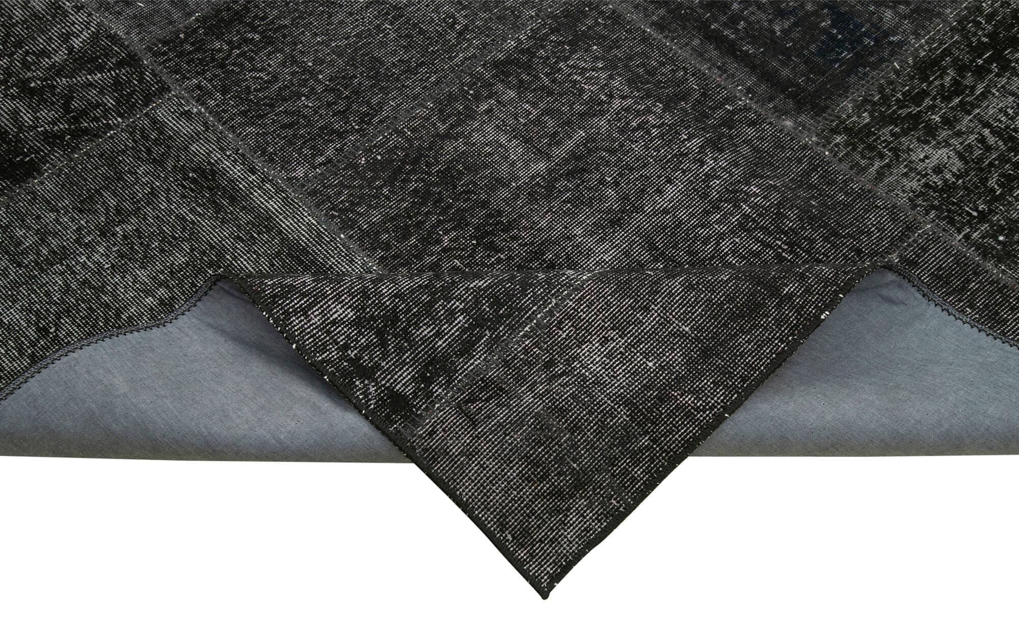 6 x 10 Black Patchwork Rug - 2369