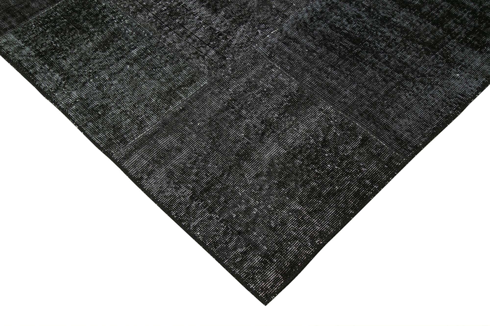 6 x 10 Black Patchwork Rug - 2373