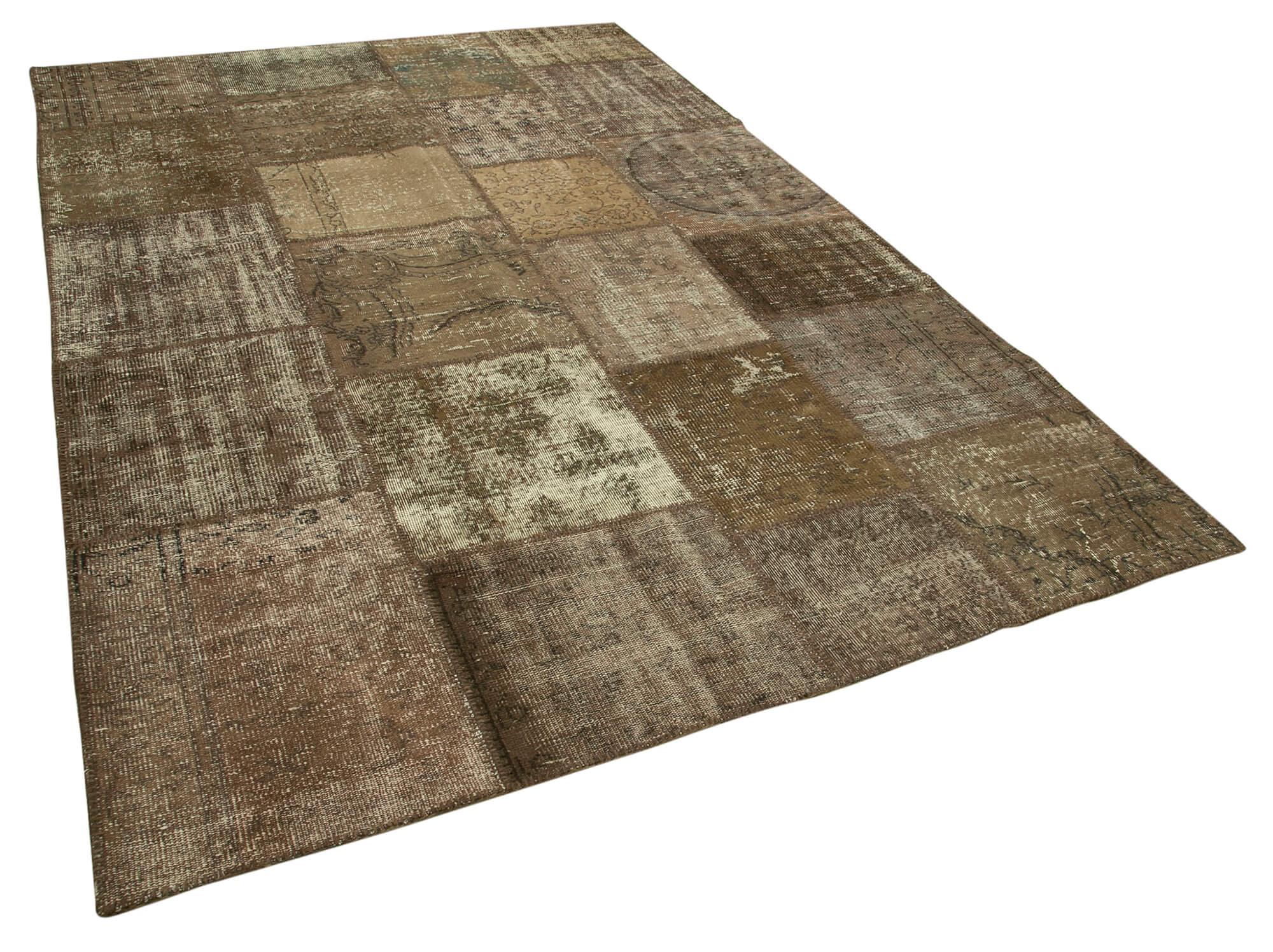 6 x 10 Brown Patchwork Rug - 2383