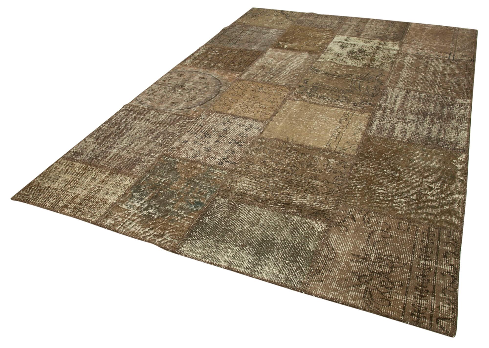 6 x 10 Brown Patchwork Rug - 2383