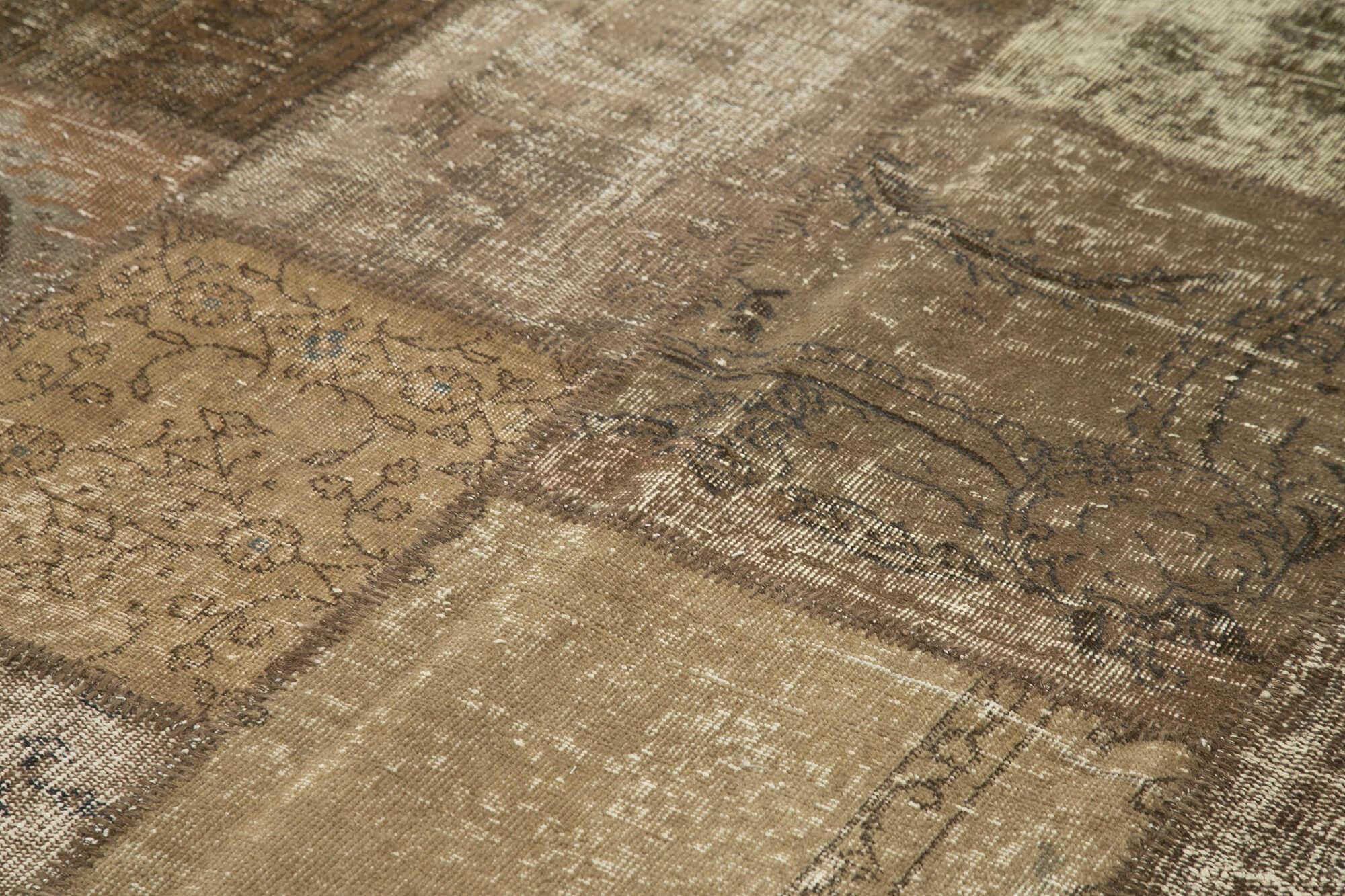 6 x 10 Brown Patchwork Rug - 2383