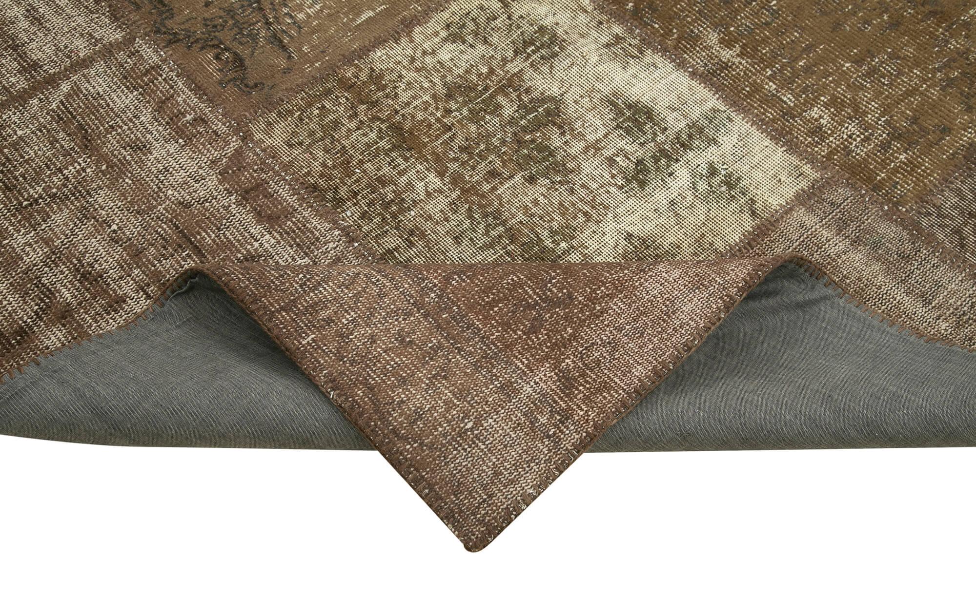 6 x 10 Brown Patchwork Rug - 2383