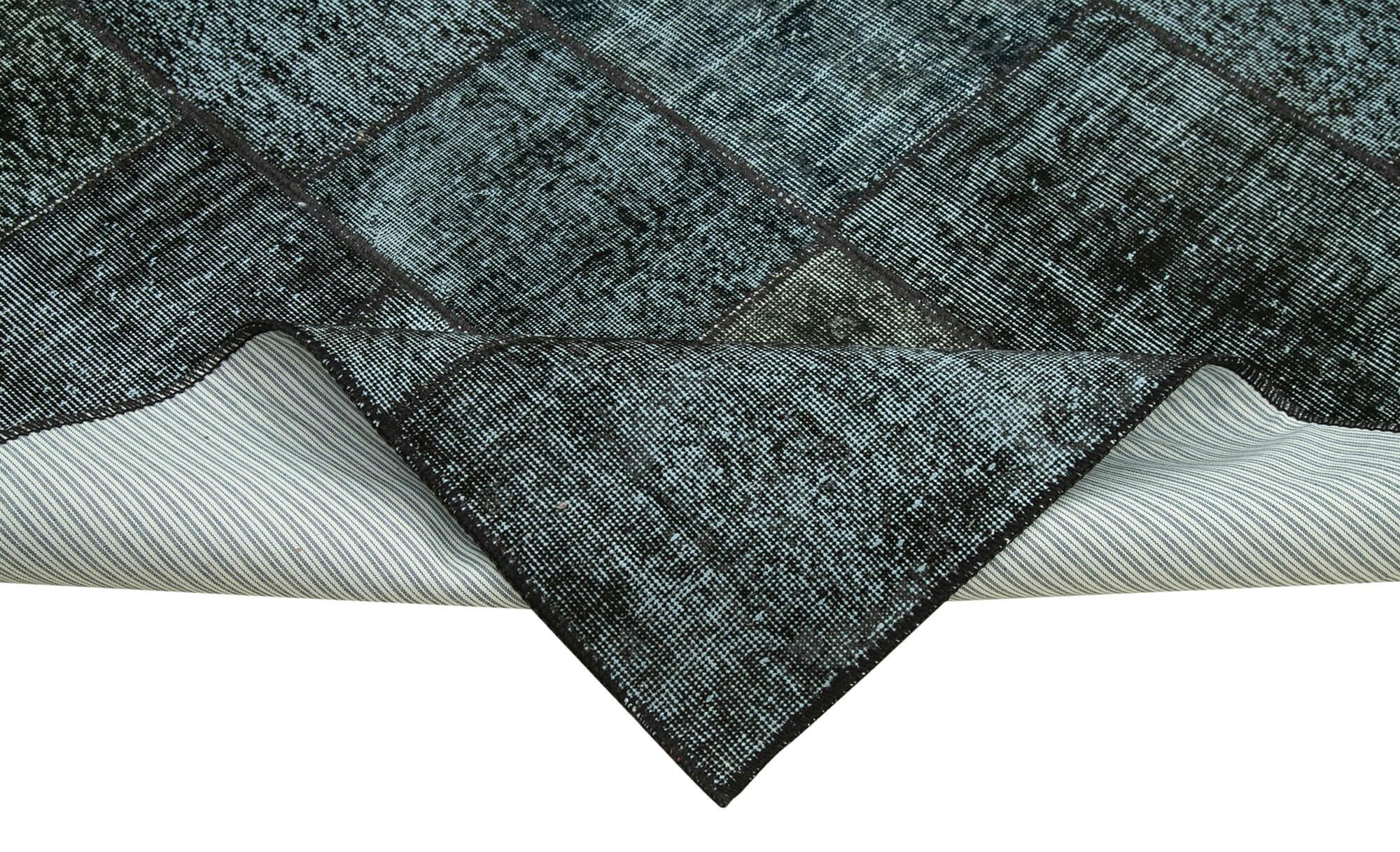 7 x 10 Black Patchwork Rug - 2384