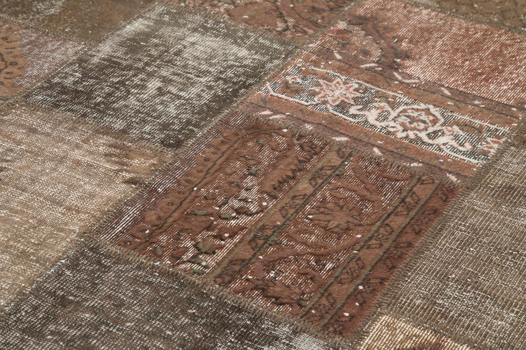 6 x 10 Brown Patchwork Rug - 2385