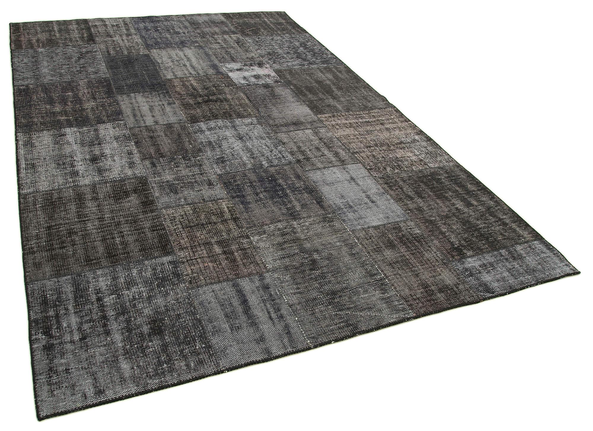 6 x 10 Black Patchwork Rug - 2375