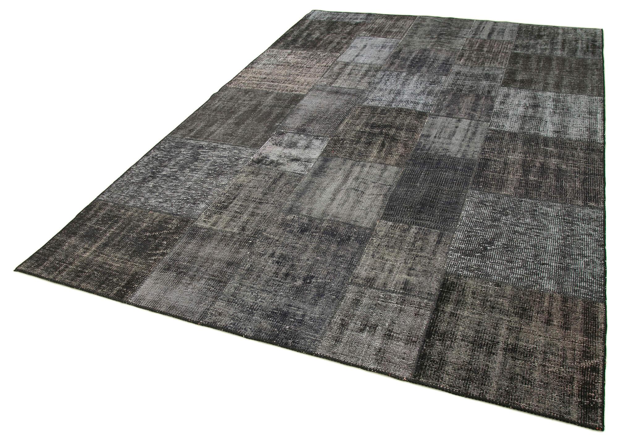 6 x 10 Black Patchwork Rug - 2375