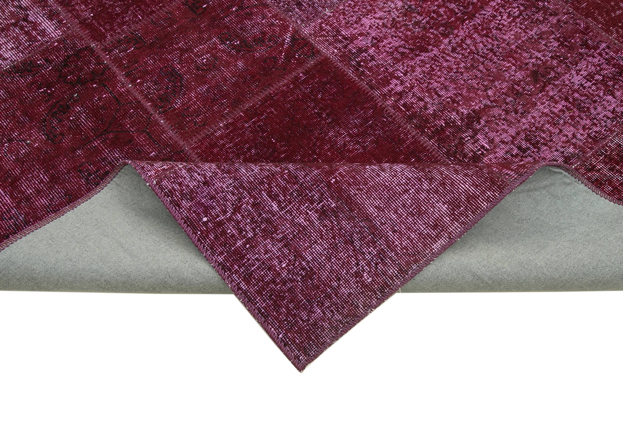 6 x 10 Red Patchwork Rug - 2391