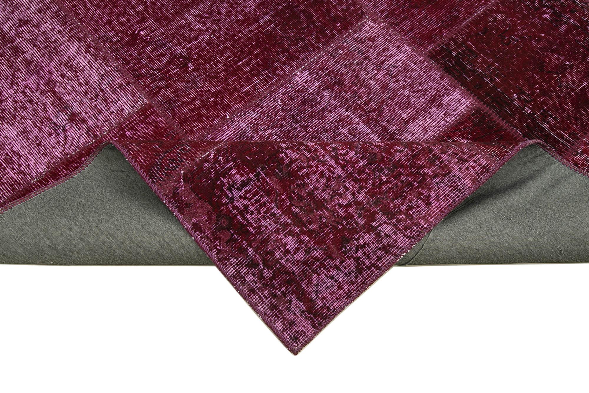 6 x 10 Red Patchwork Rug - 2393