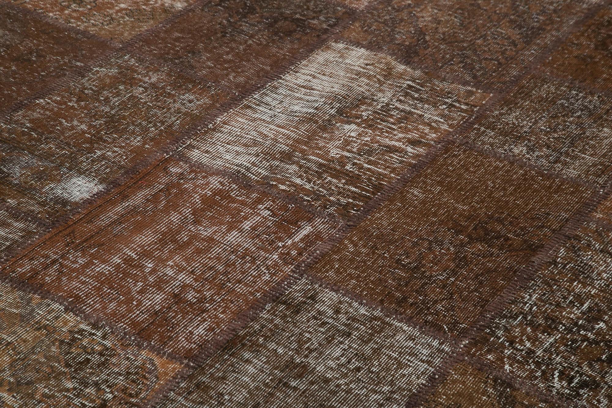 7 x 10 Brown Patchwork Rug - 2396