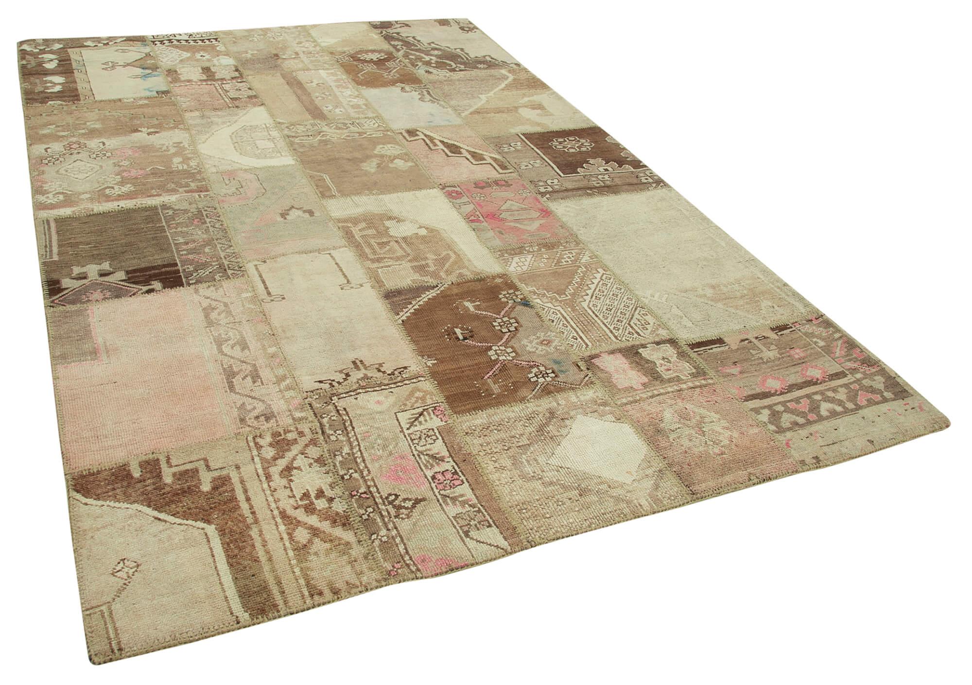 7 x 10 Beige Patchwork Rug - 2404