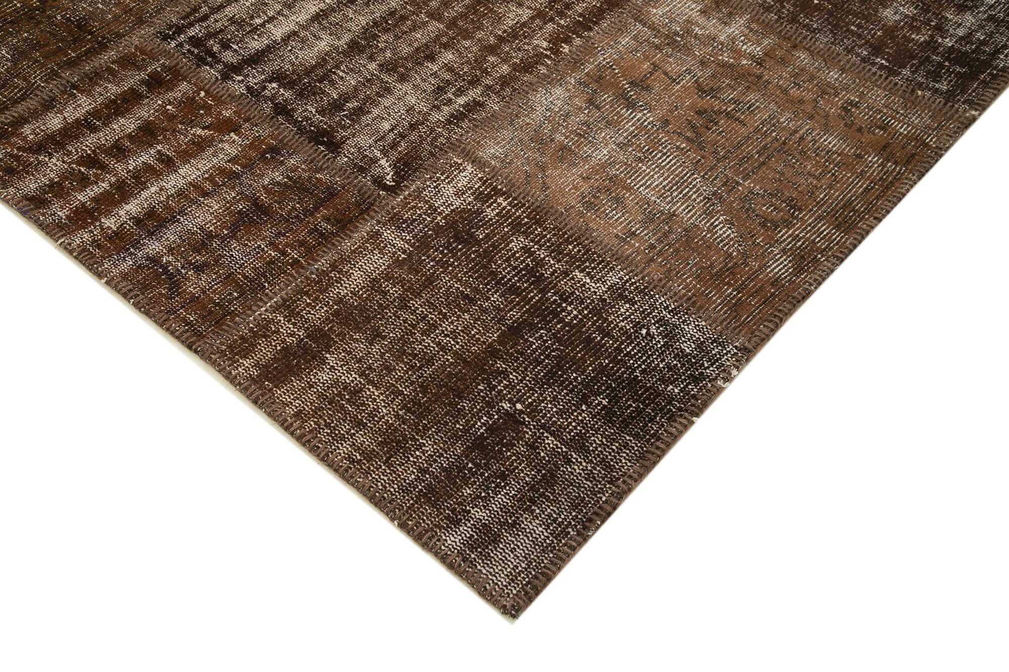 7 x 10 Brown Patchwork Rug - 2445