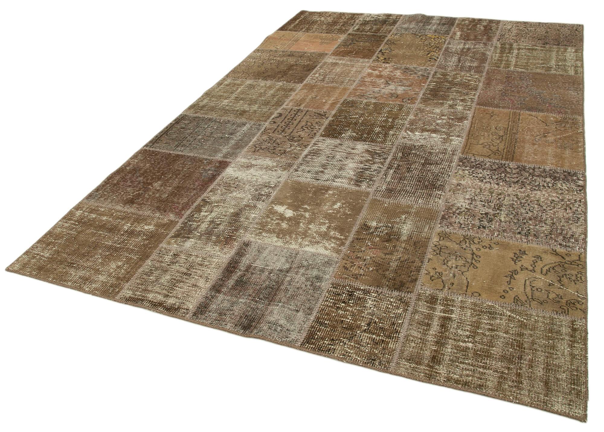 6 x 10 Brown Patchwork Rug - 2447