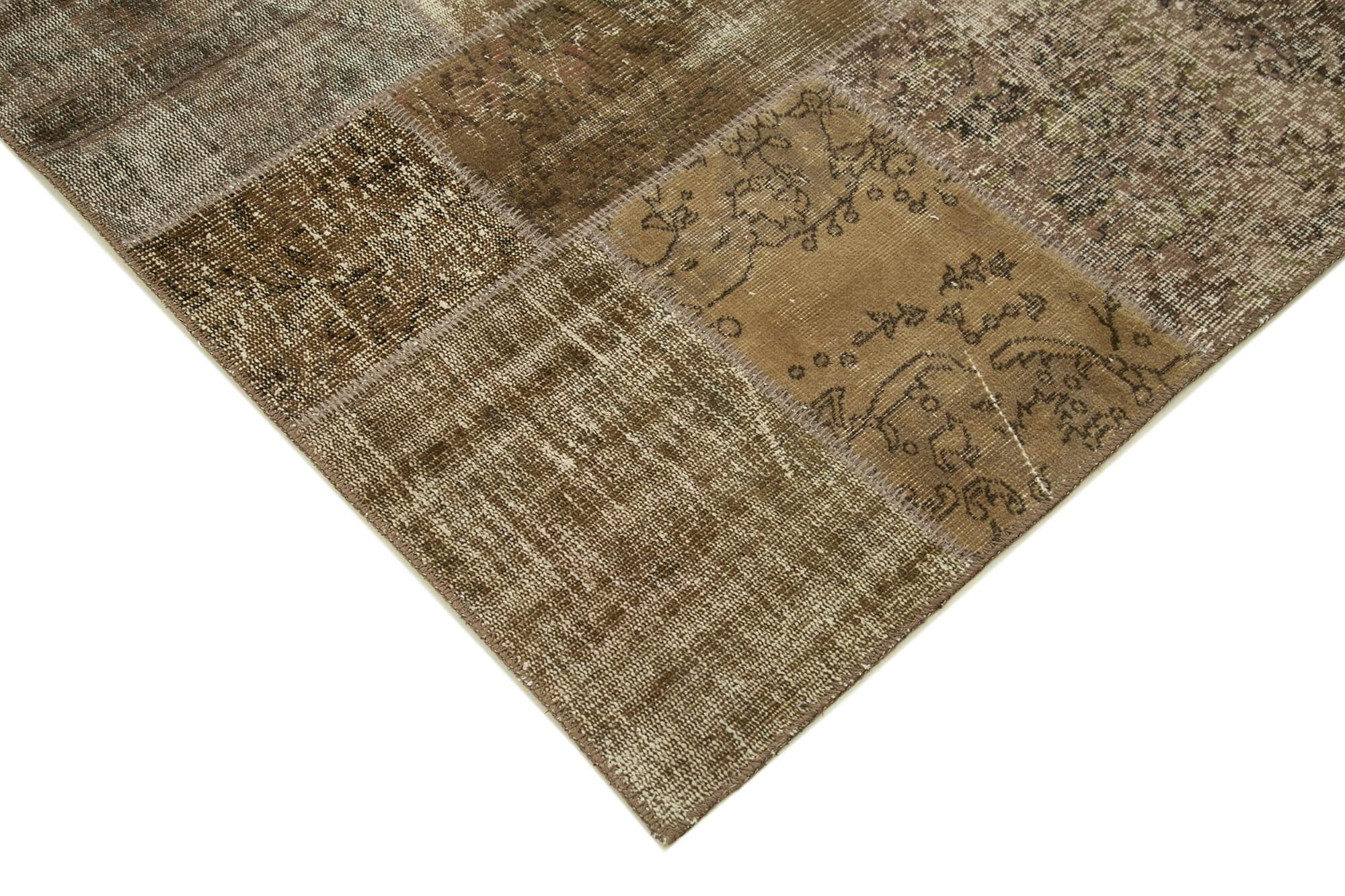 6 x 10 Brown Patchwork Rug - 2447