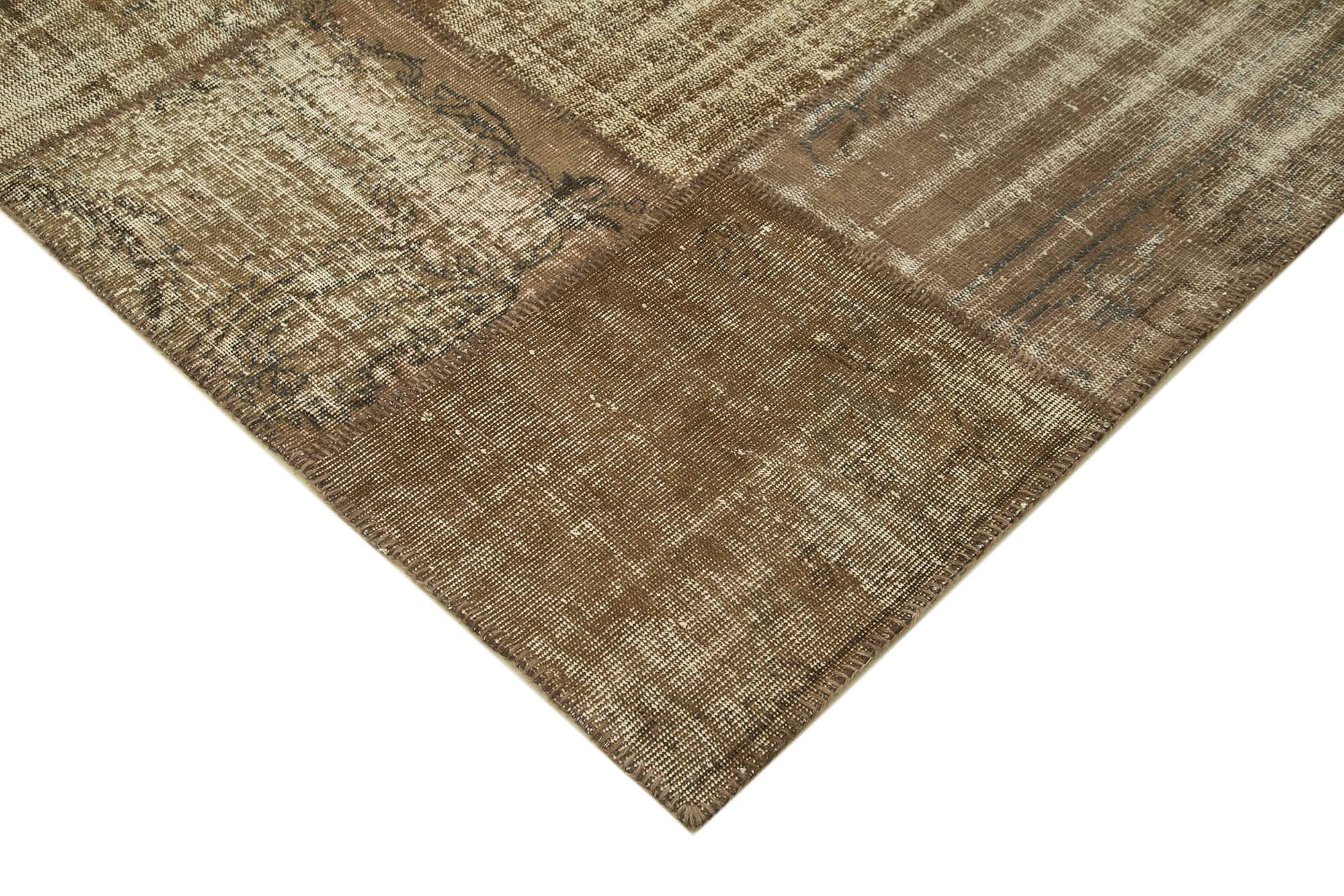 6 x 10 Brown Patchwork Rug - 2453