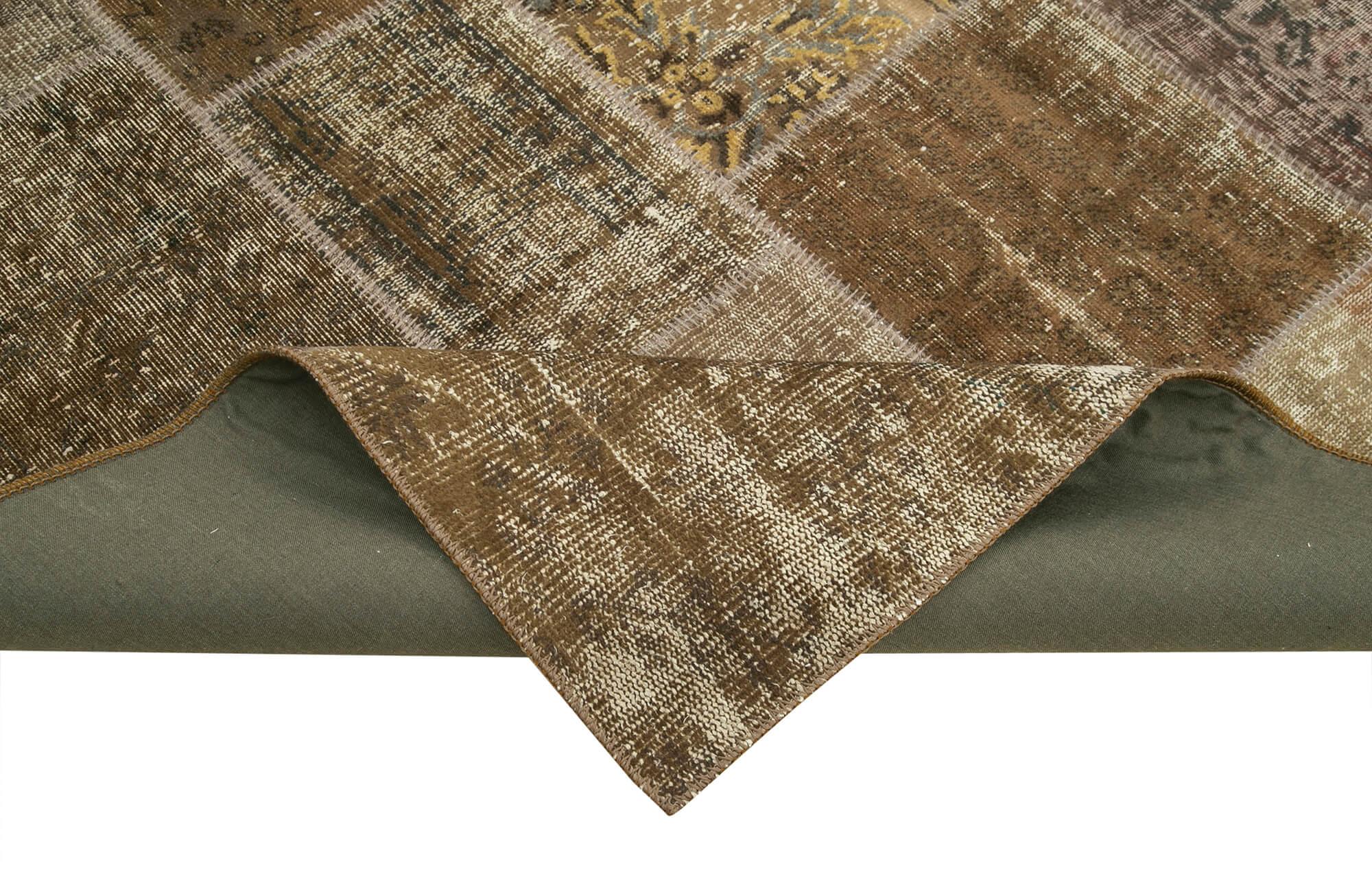 6 x 10 Brown Patchwork Rug - 2467