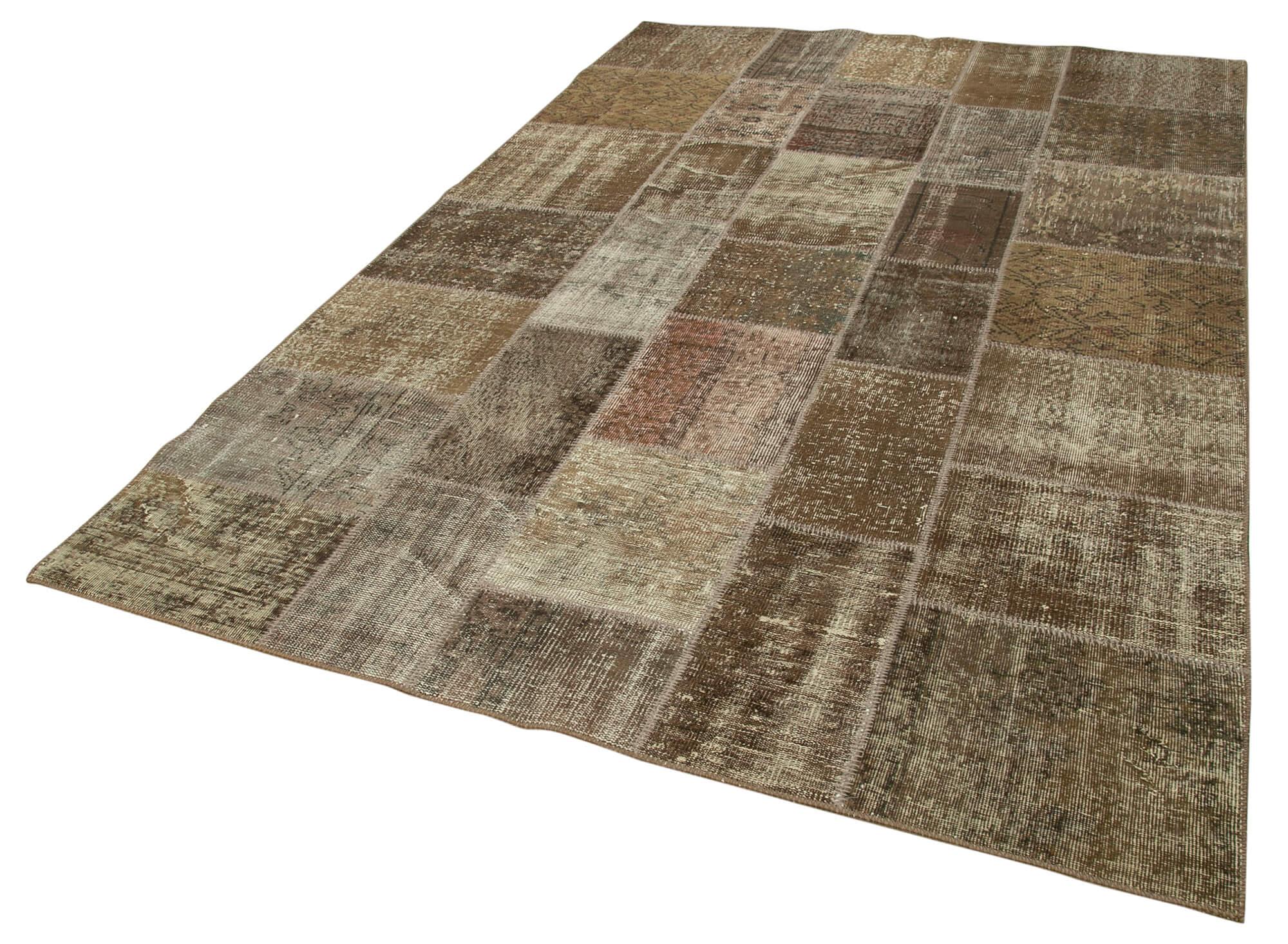 6 x 10 Brown Patchwork Rug - 2468