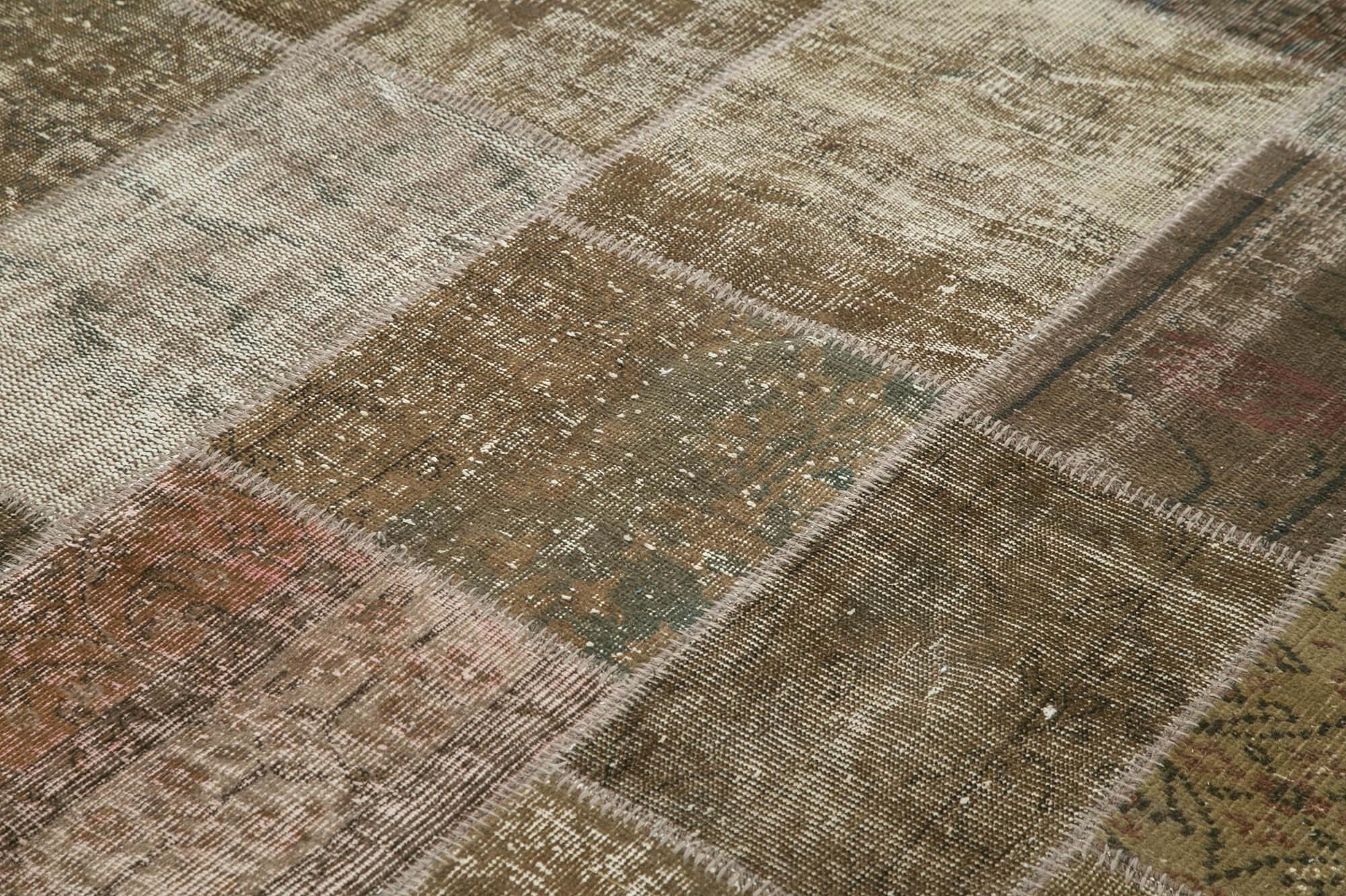 6 x 10 Brown Patchwork Rug - 2468