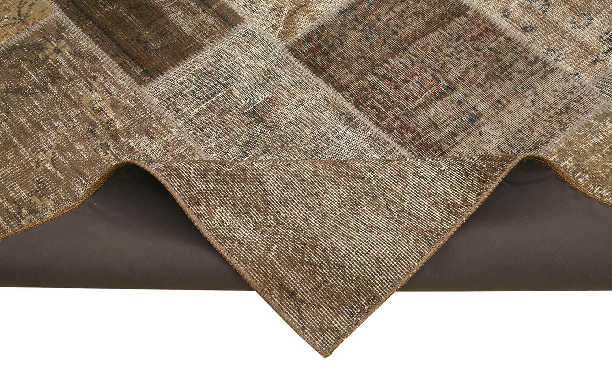 6 x 10 Brown Patchwork Rug - 2468