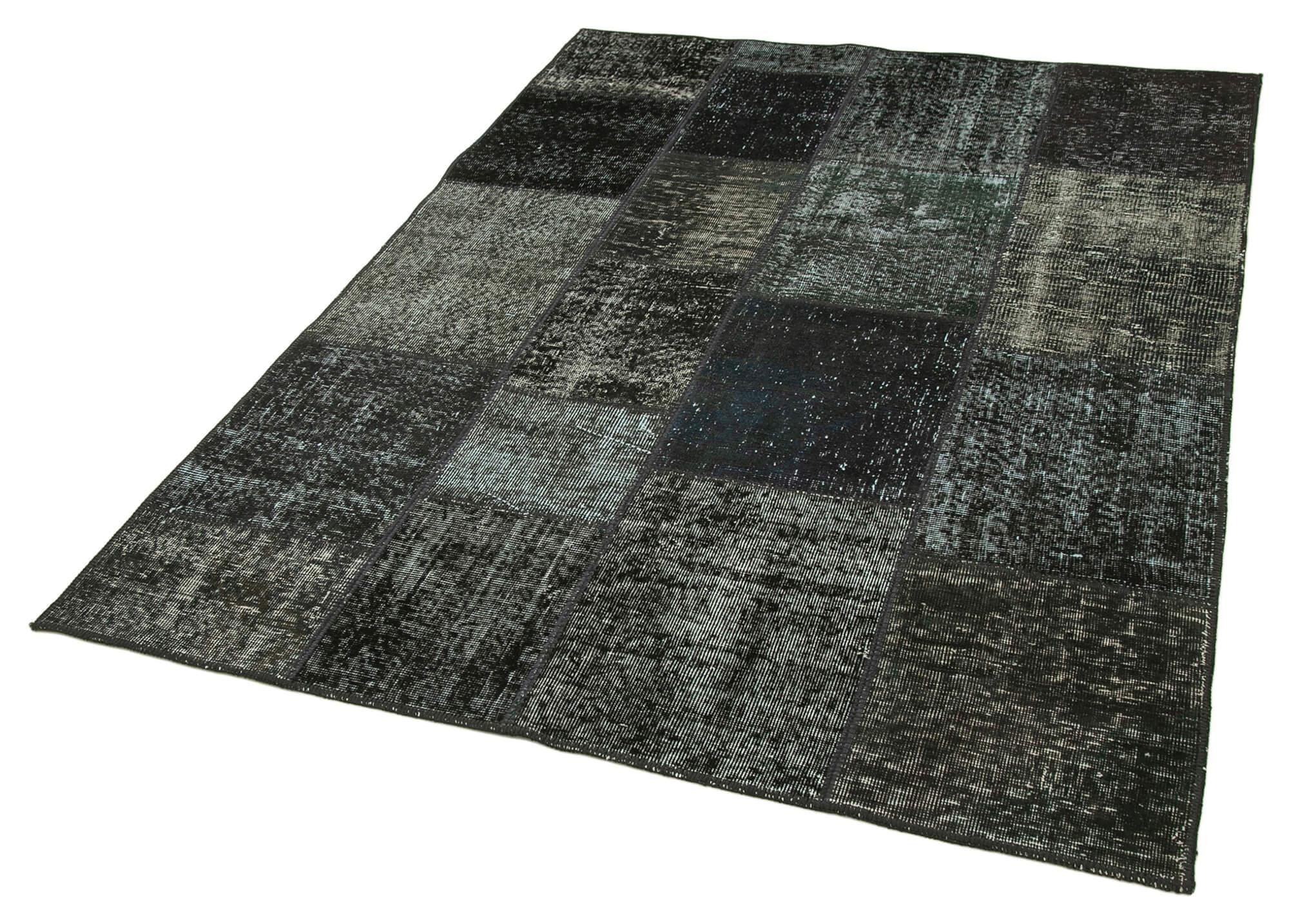 5 x 7 Black Patchwork Rug - 2476