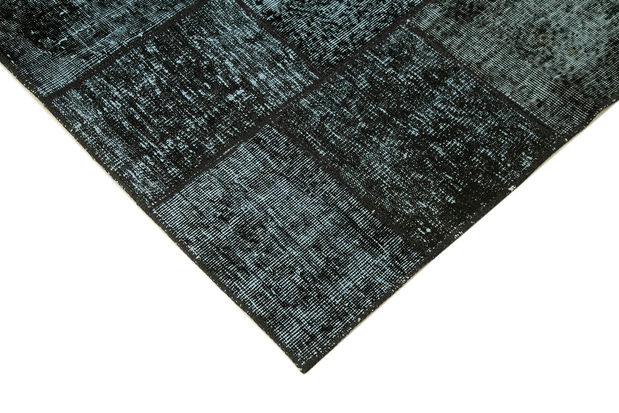 5 x 7 Black Patchwork Rug - 2477