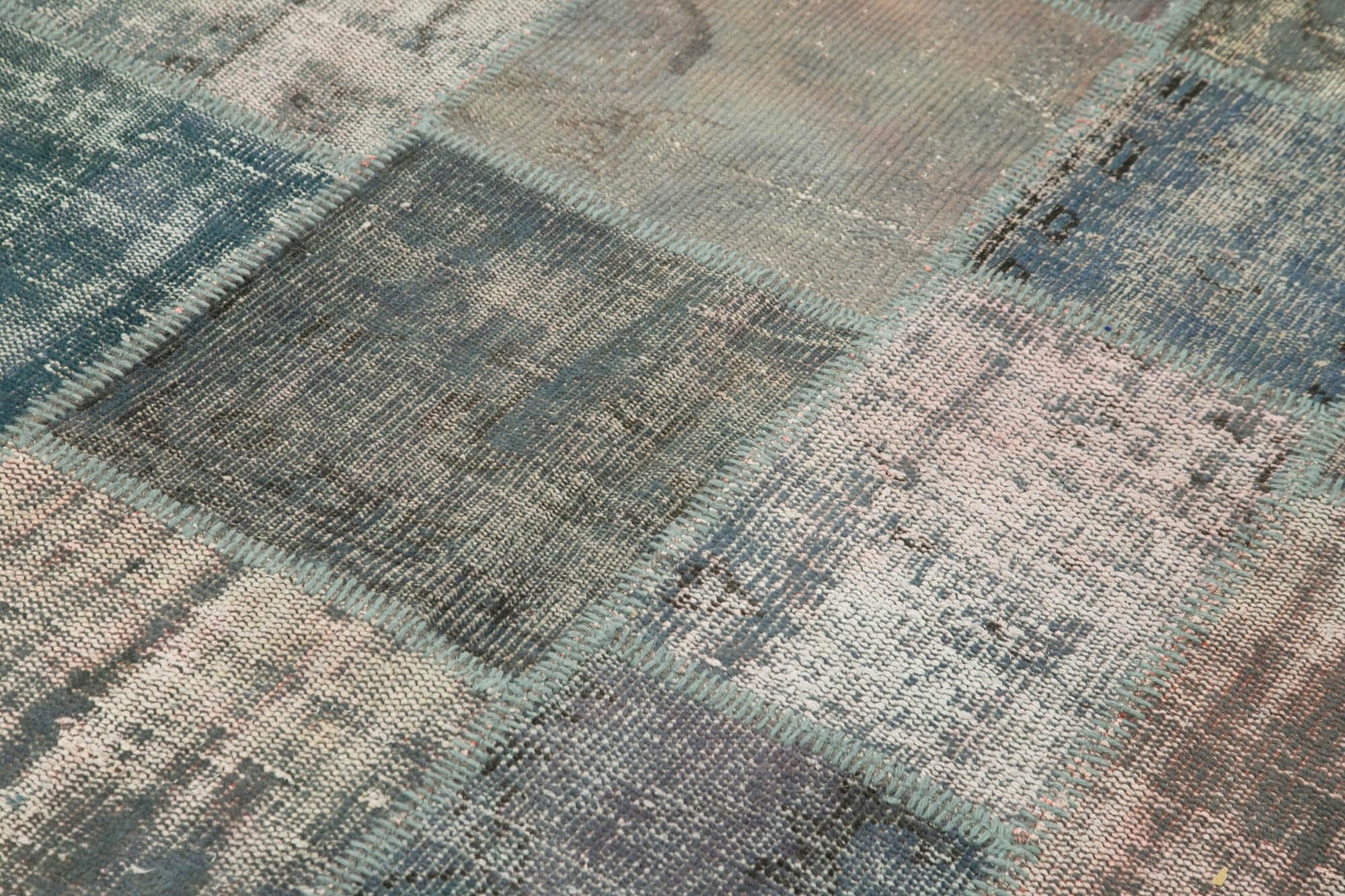 5 x 7 Grey Patchwork Rug - 2490