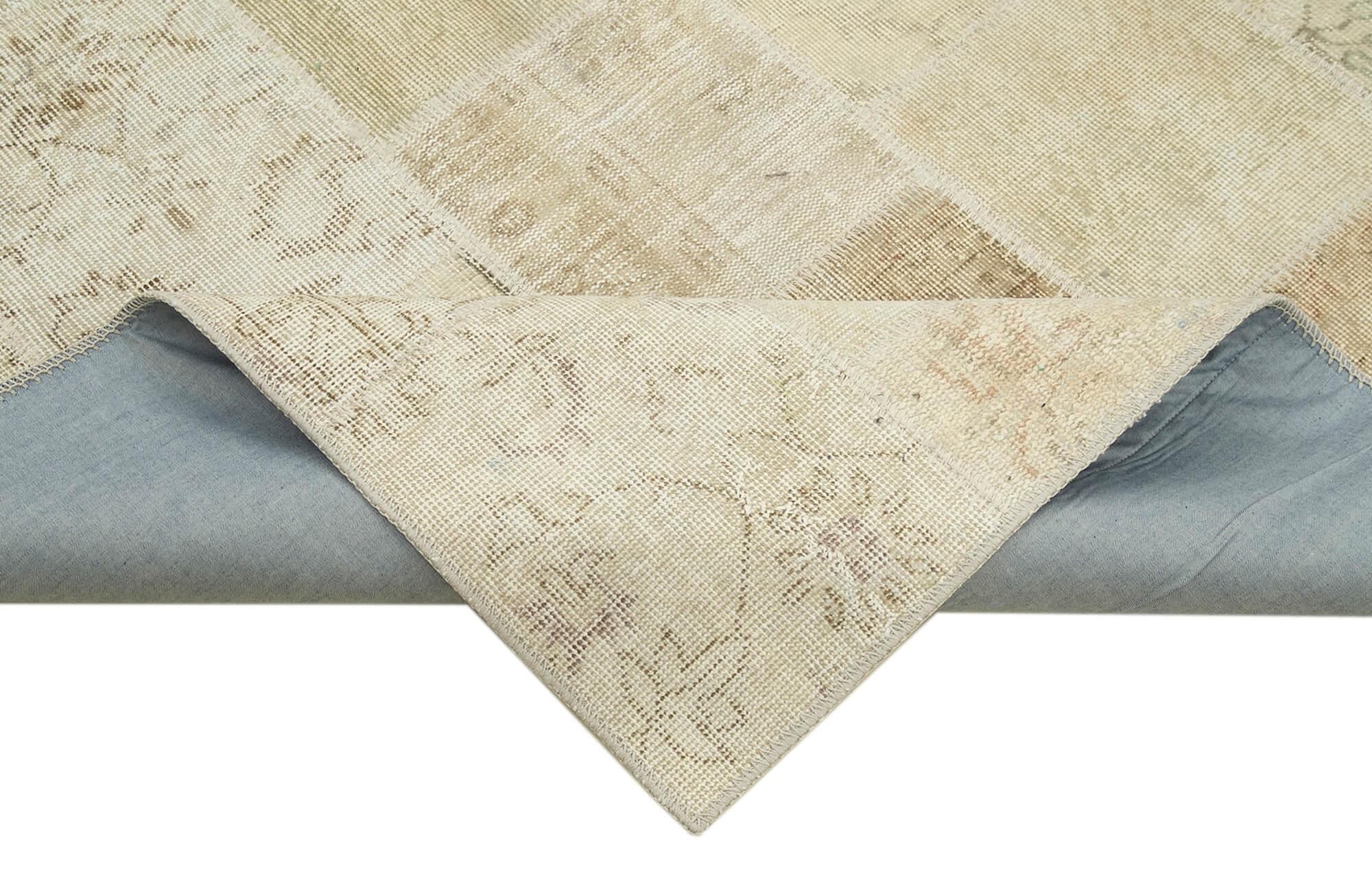 5 x 7 Beige Patchwork Rug - 2507