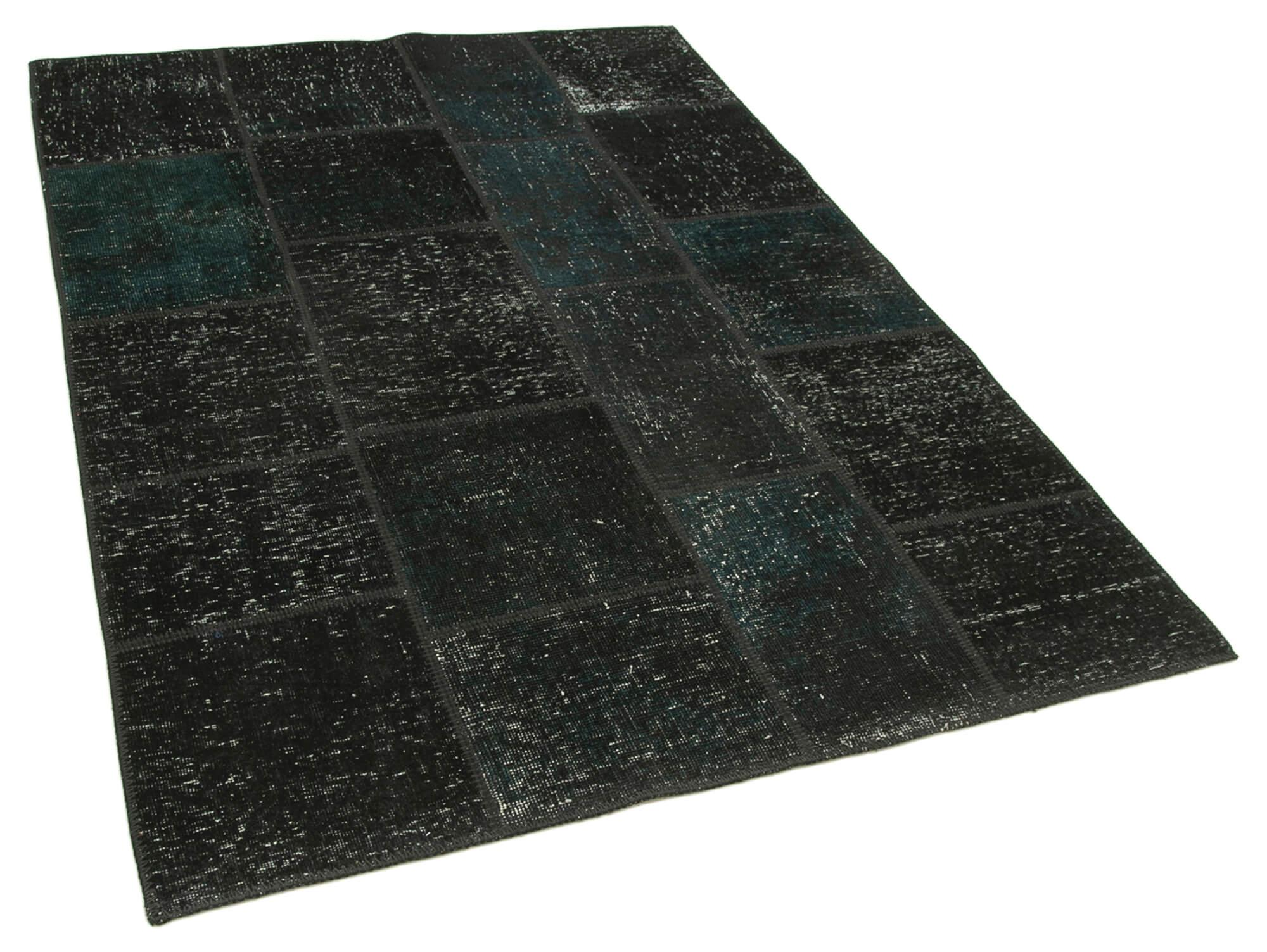 5 x 7 Black Patchwork Rug - 2508