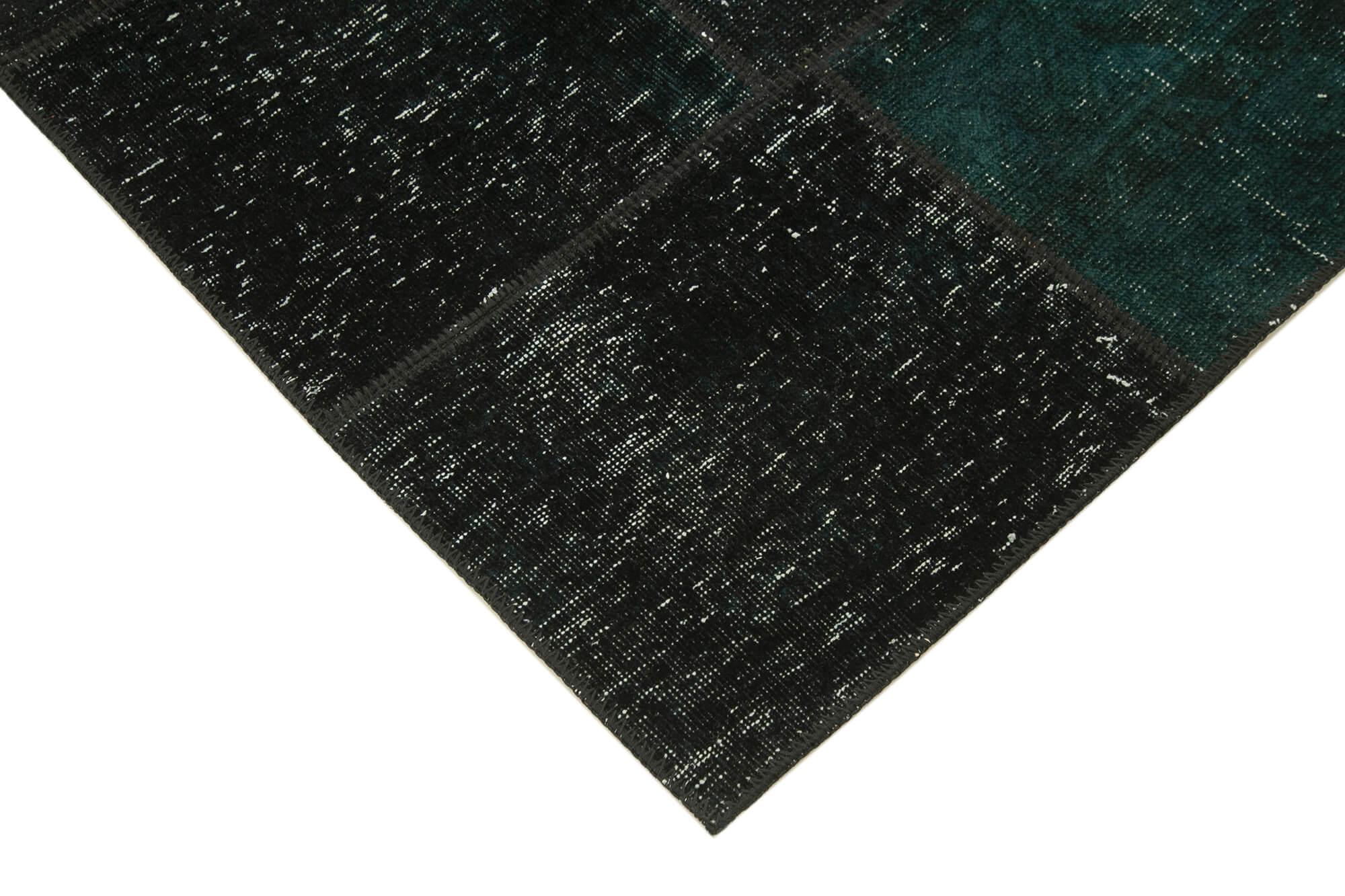 5 x 7 Black Patchwork Rug - 2508