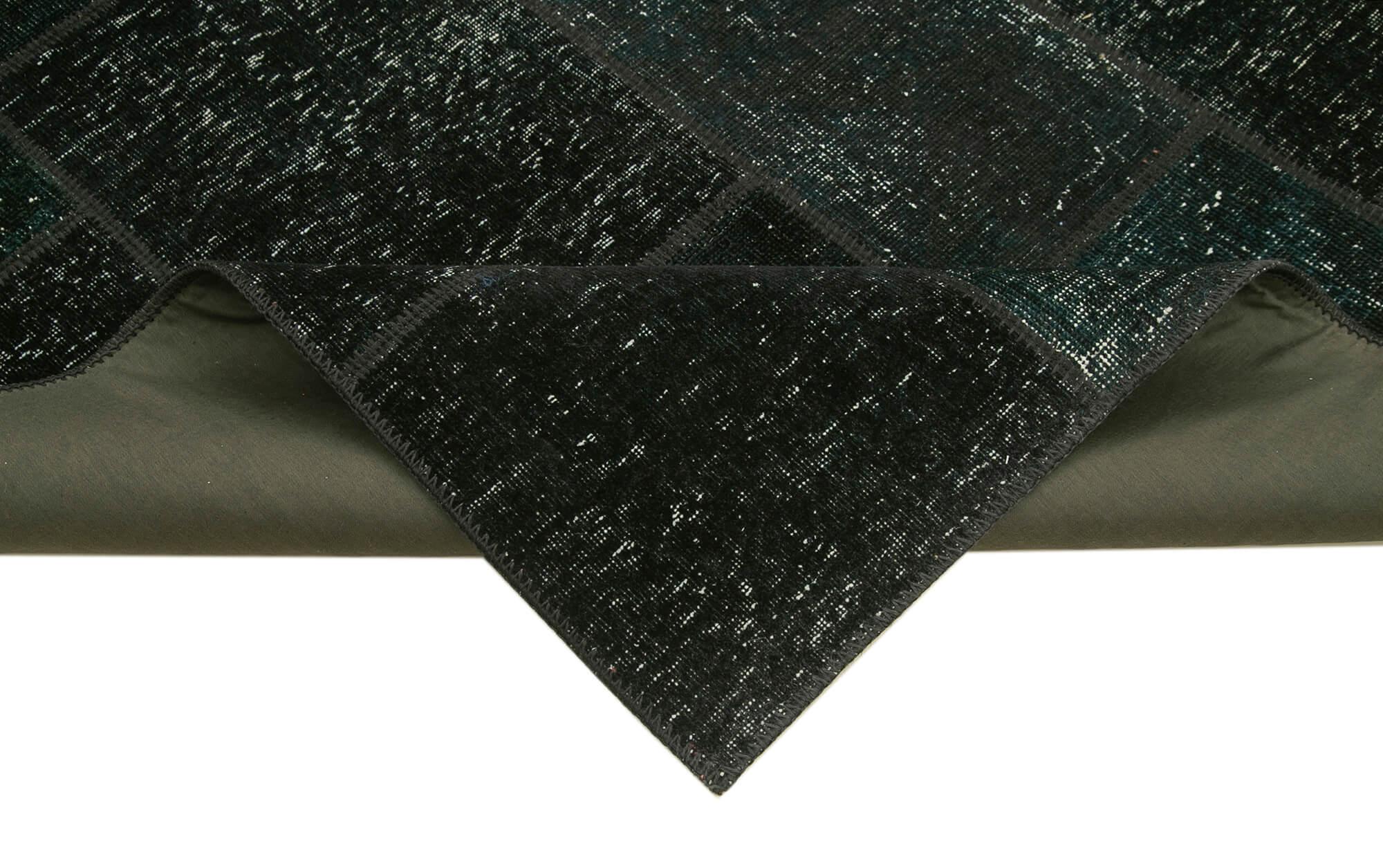 5 x 7 Black Patchwork Rug - 2508